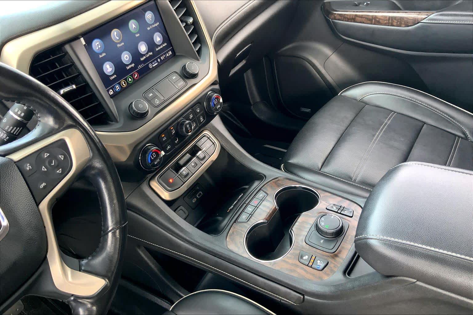 2021 GMC Acadia photo 16 of 36