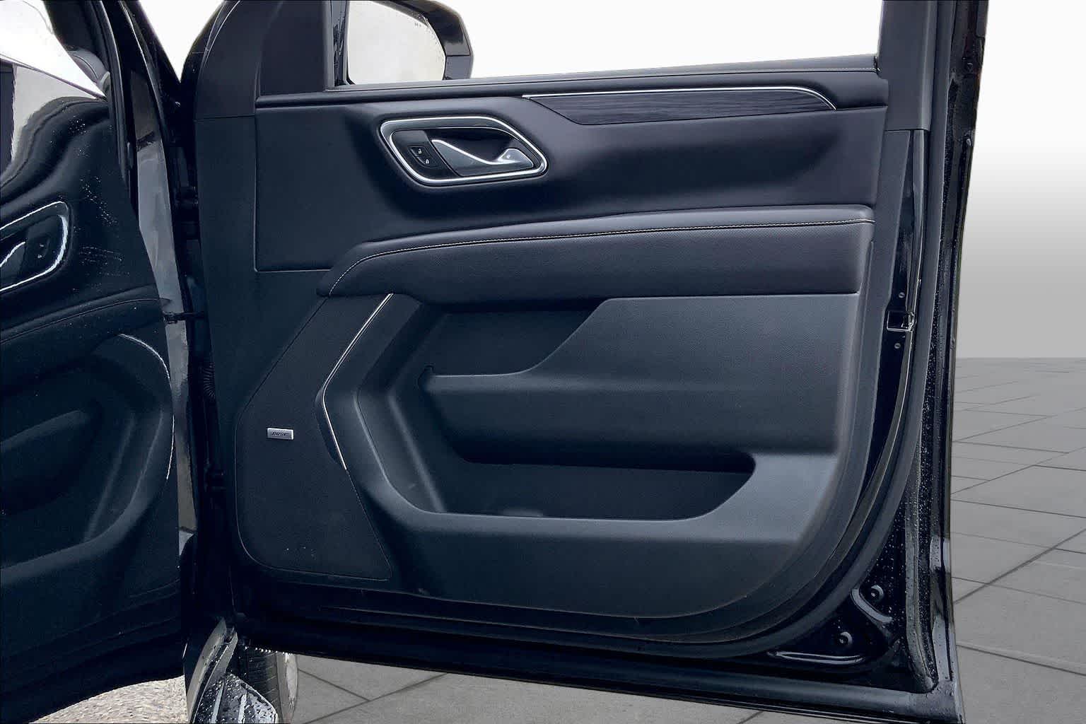 2024 GMC Yukon SLT Onyx Black at Group 1 GMC Buick South