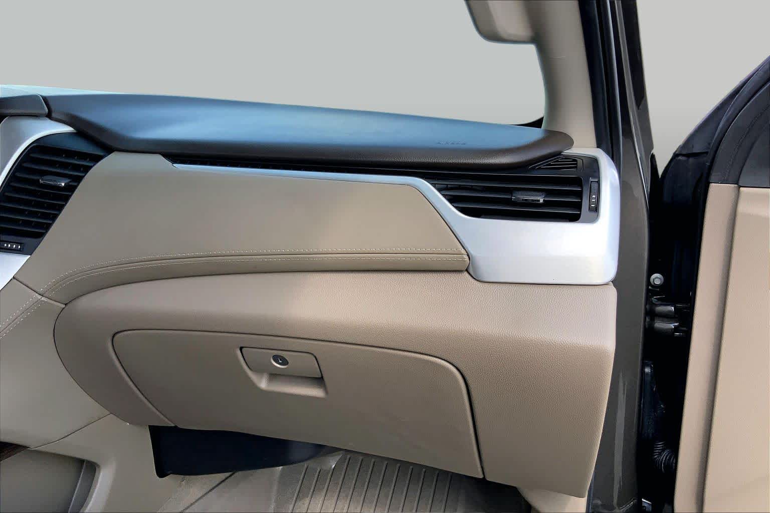 2020 GMC Yukon XL SLT Smokey Quartz Metallic at Mac Haik Ford
