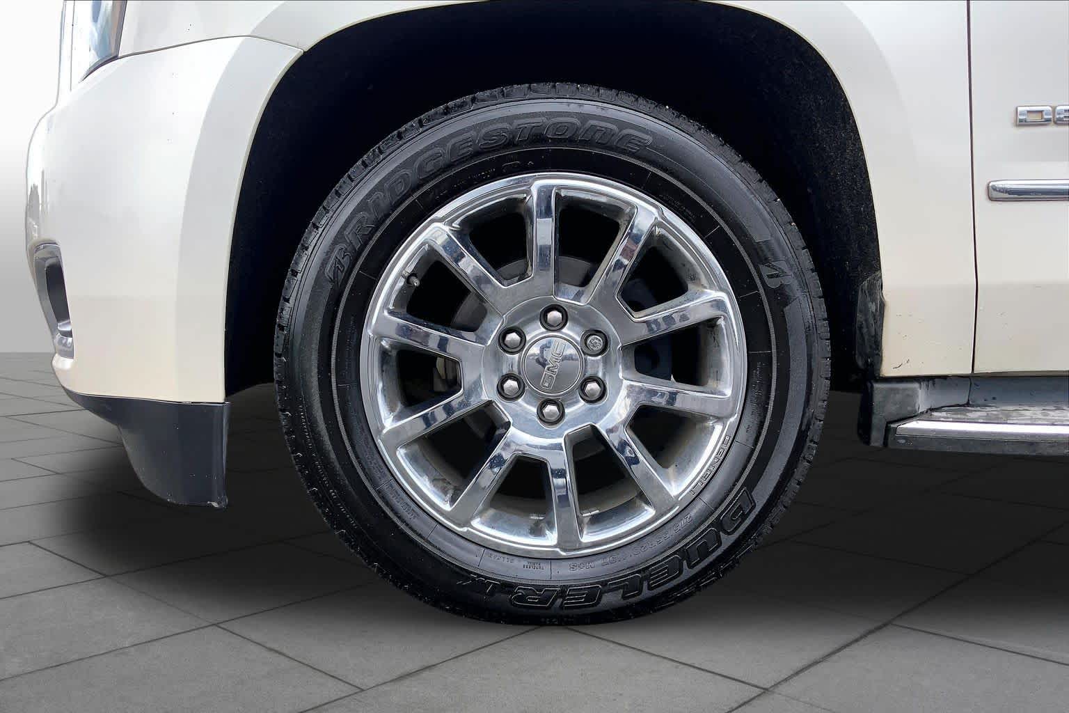2015 GMC Yukon Denali Denali White Diamond Tricoat at Beck & Masten Kia