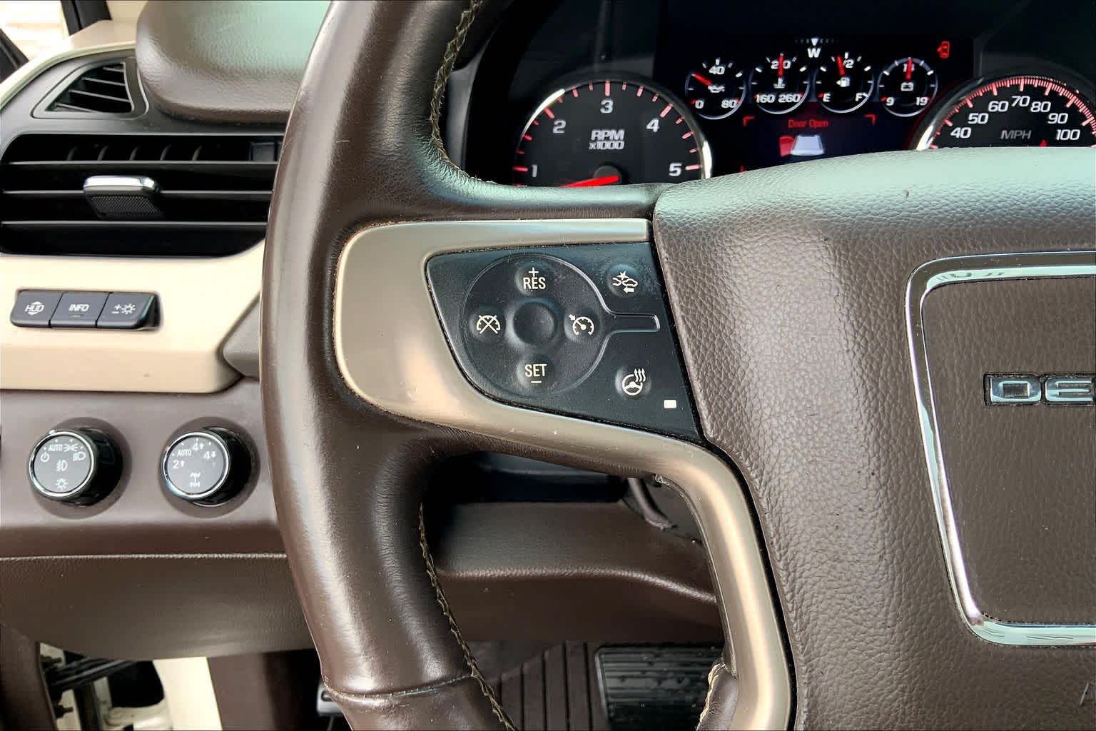 2015 GMC Yukon Denali Denali White Diamond Tricoat at Beck & Masten Kia
