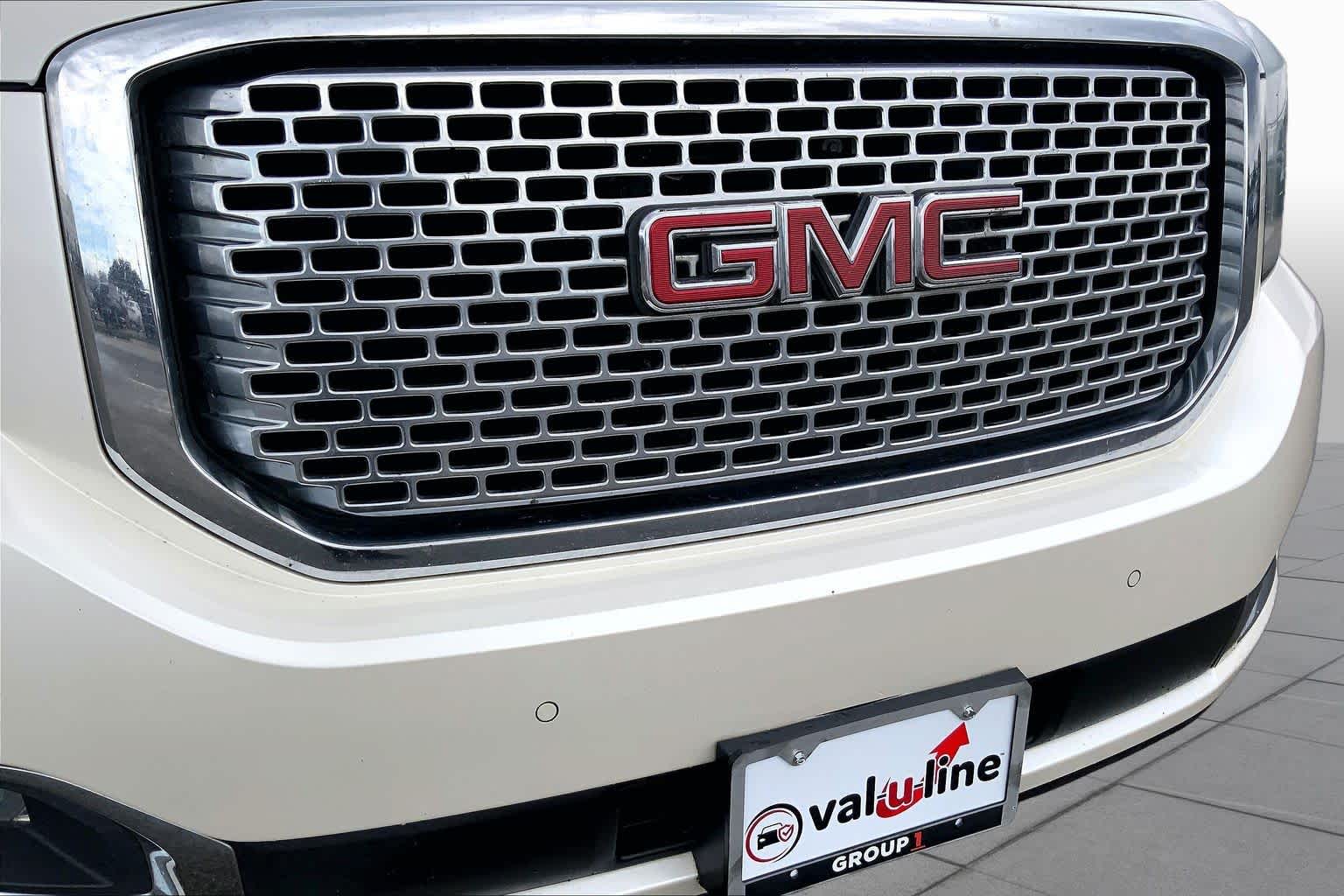 2015 GMC Yukon Denali Denali White Diamond Tricoat at Beck & Masten Kia