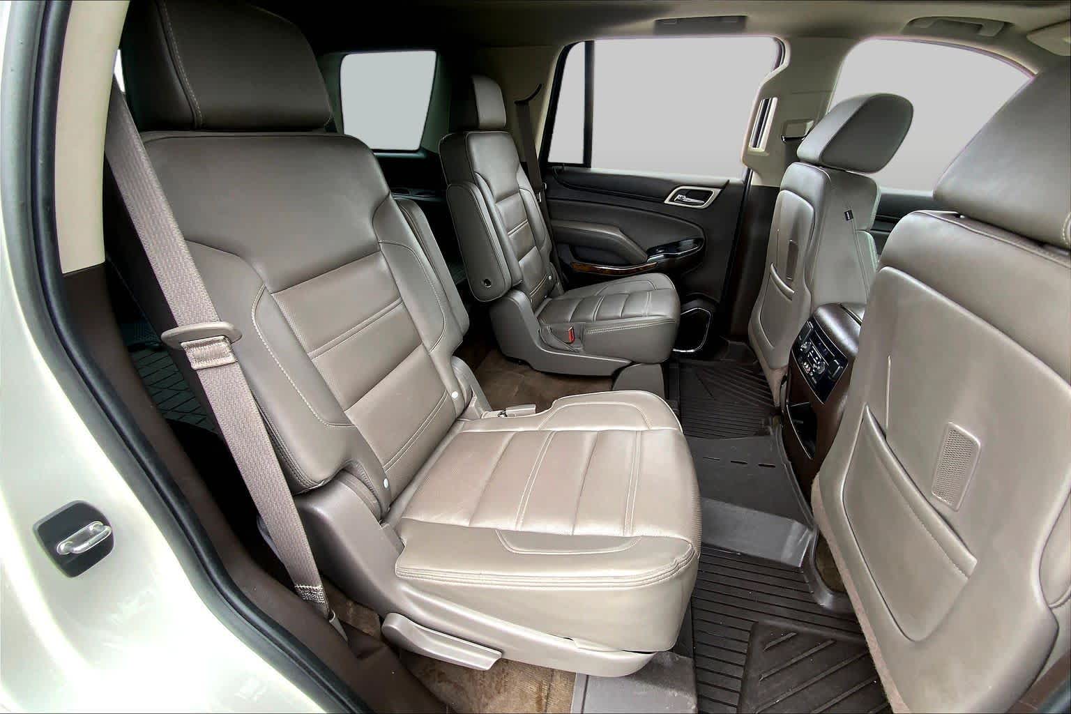 2015 GMC Yukon Denali Denali White Diamond Tricoat at Beck & Masten Kia