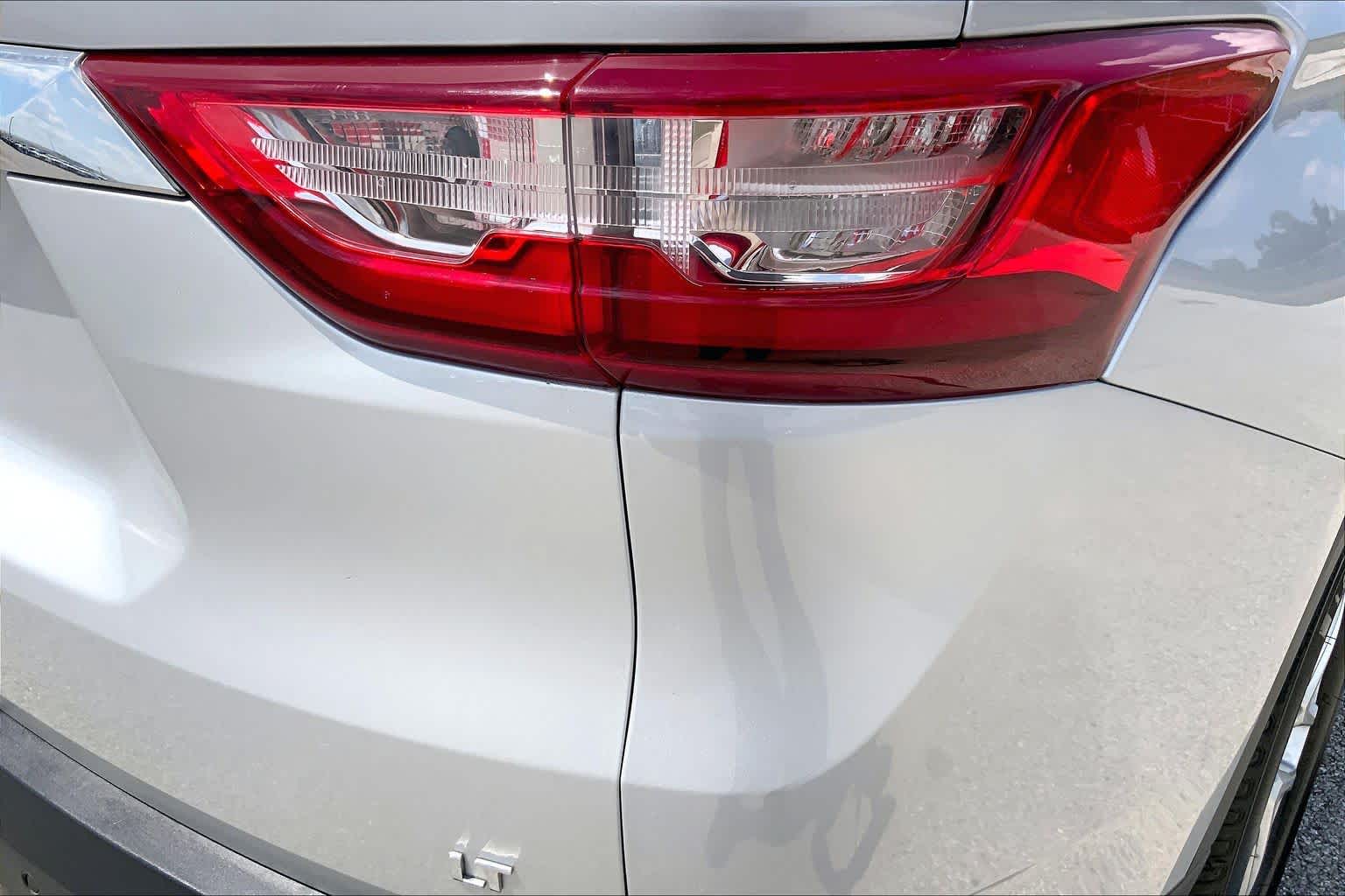 2019 Chevrolet Traverse LT Cloth Silver Ice Metallic at Lexus of Clear Lake