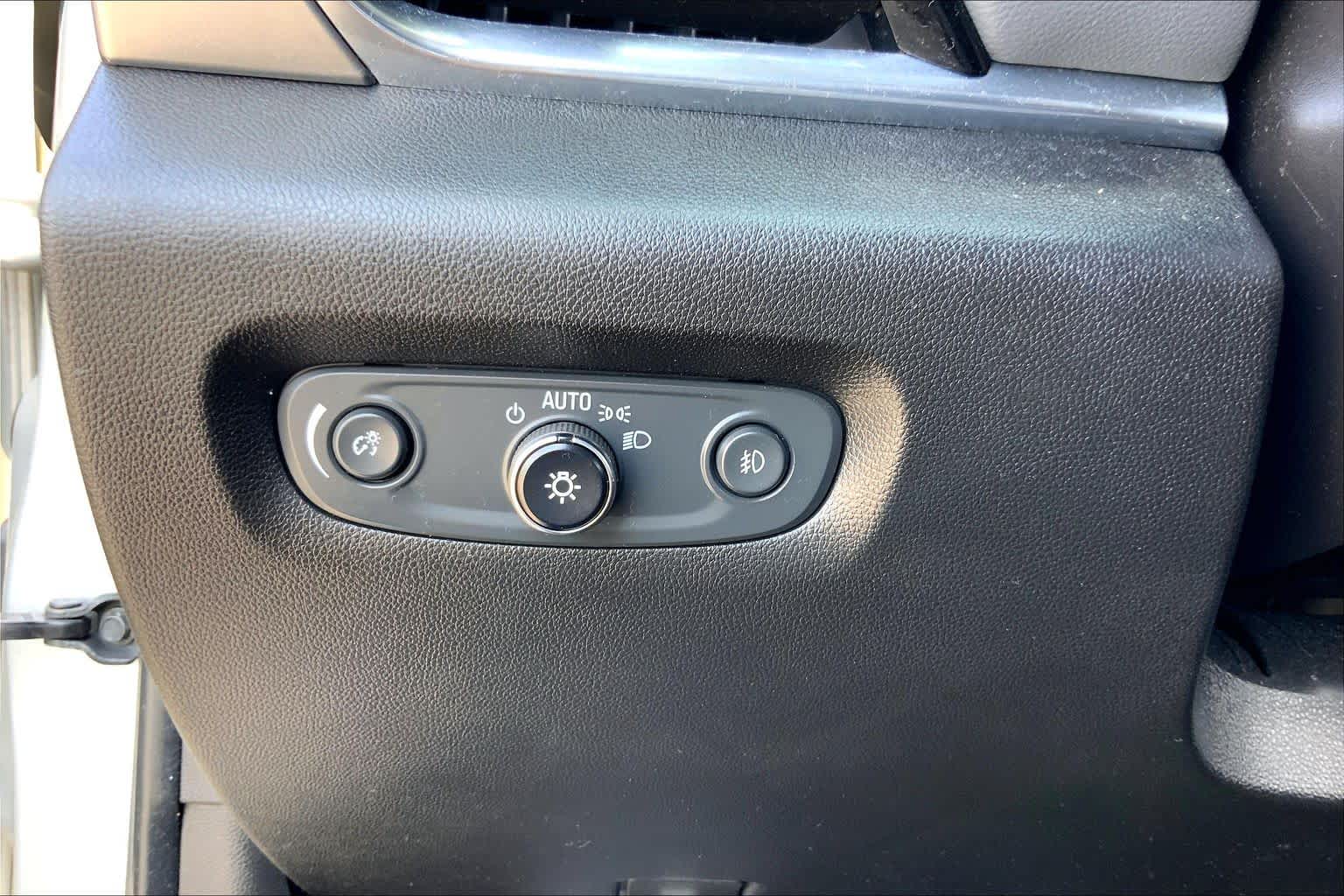 2019 Chevrolet Traverse LT Cloth Silver Ice Metallic at Lexus of Clear Lake