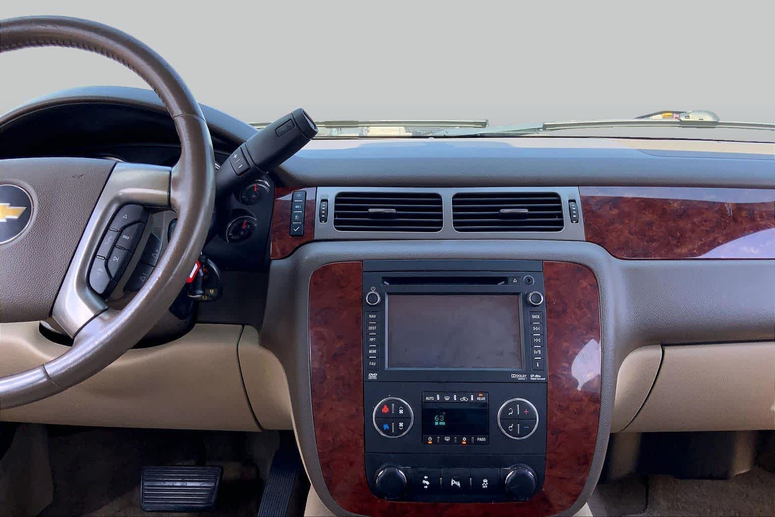 2013 Chevrolet Tahoe LT - 6