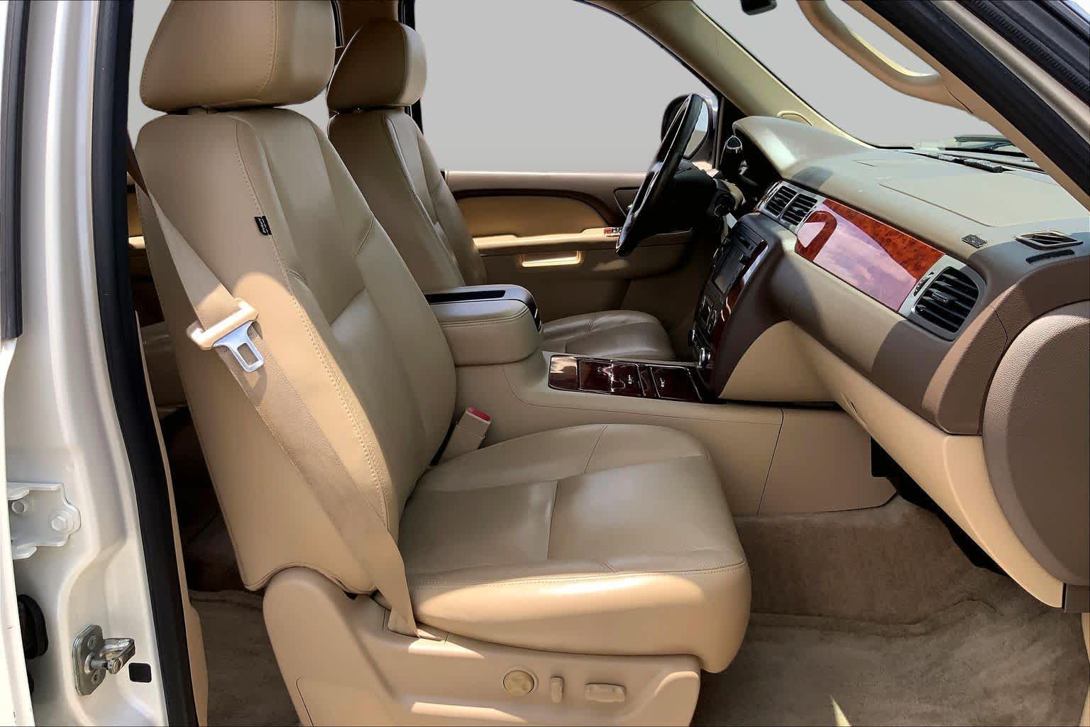 2013 Chevrolet Suburban LTZ White Diamond Tricoat at Group 1 Toyota Southwest