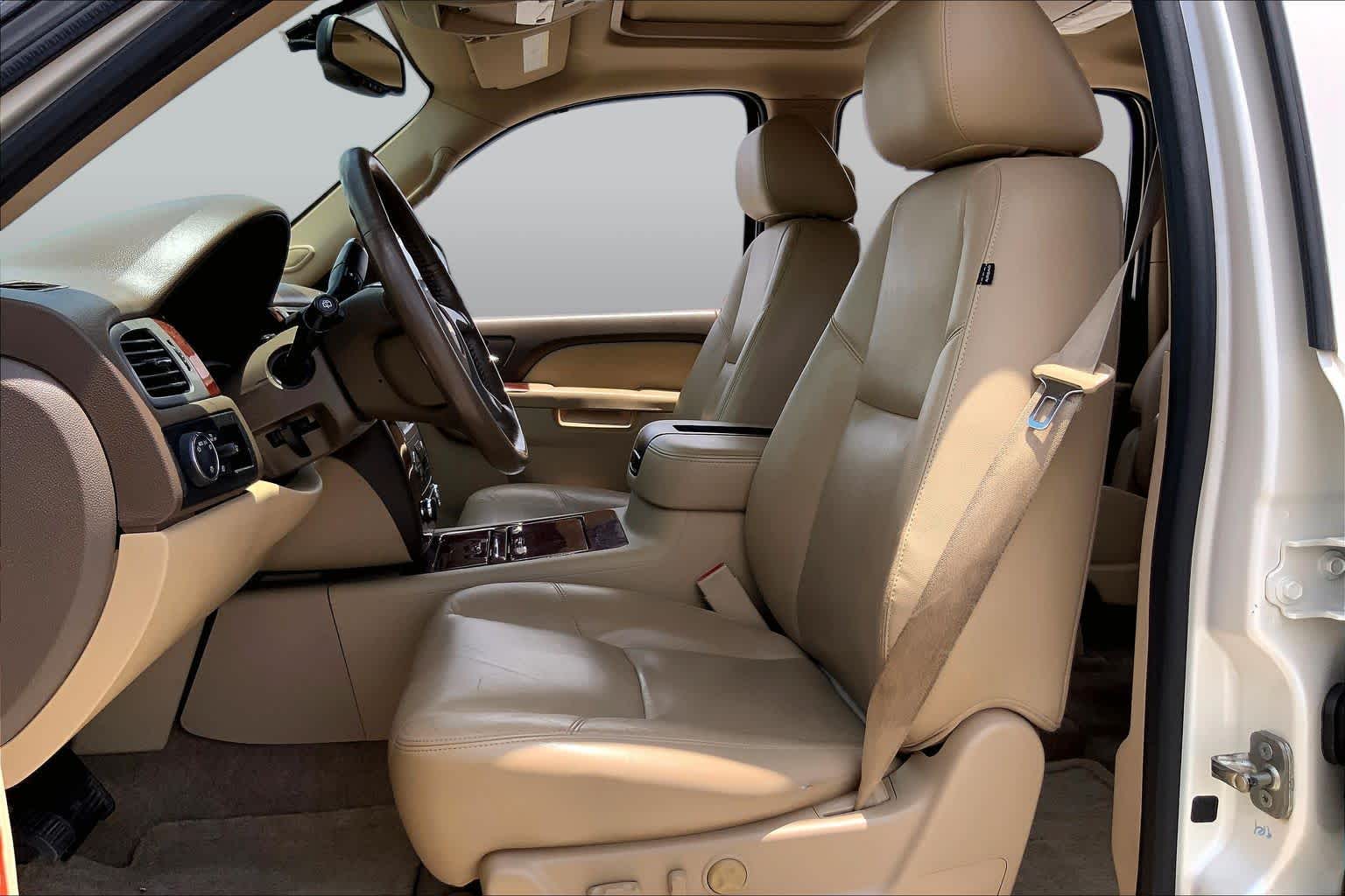 2013 Chevrolet Suburban LTZ White Diamond Tricoat at Group 1 Toyota Southwest