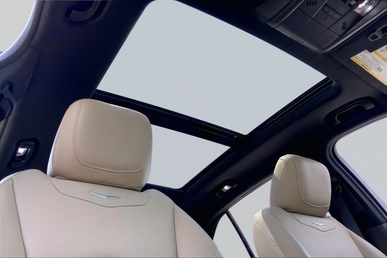 2024 Cadillac XT4 FWD Luxury Crystal White Tricoat at Davis Chevrolet