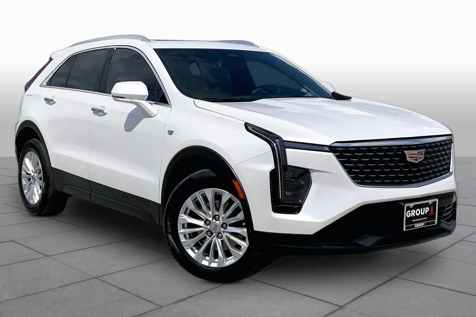2024 Cadillac XT4 FWD Luxury Crystal White Tricoat at Davis Chevrolet