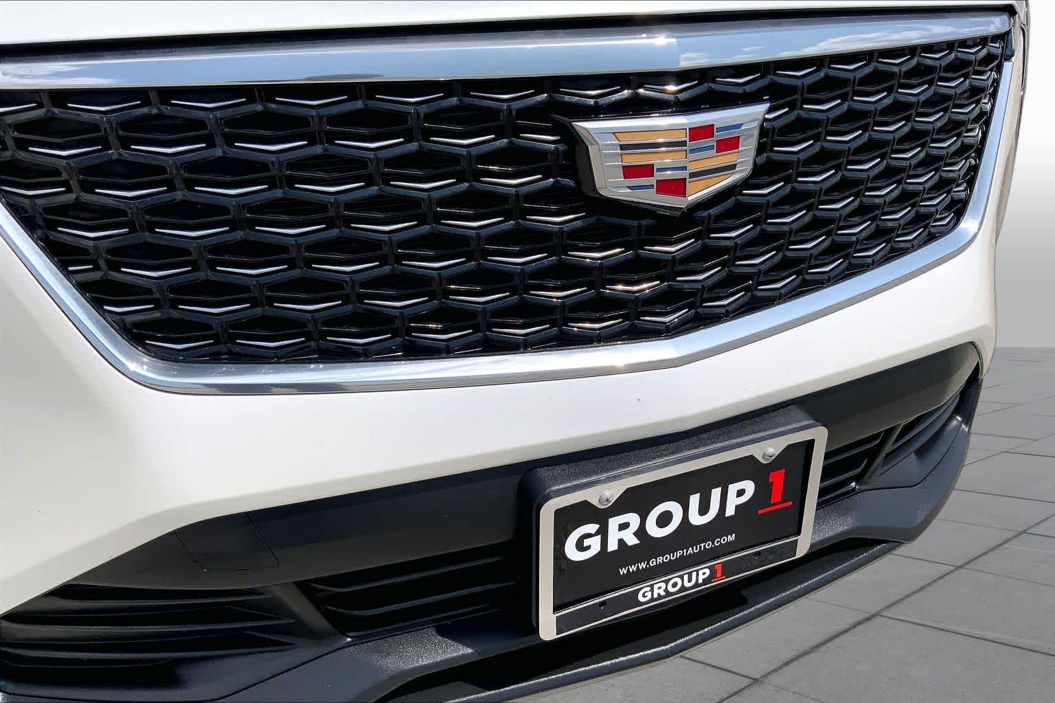 2024 Cadillac XT4 FWD Luxury Crystal White Tricoat at Davis Chevrolet