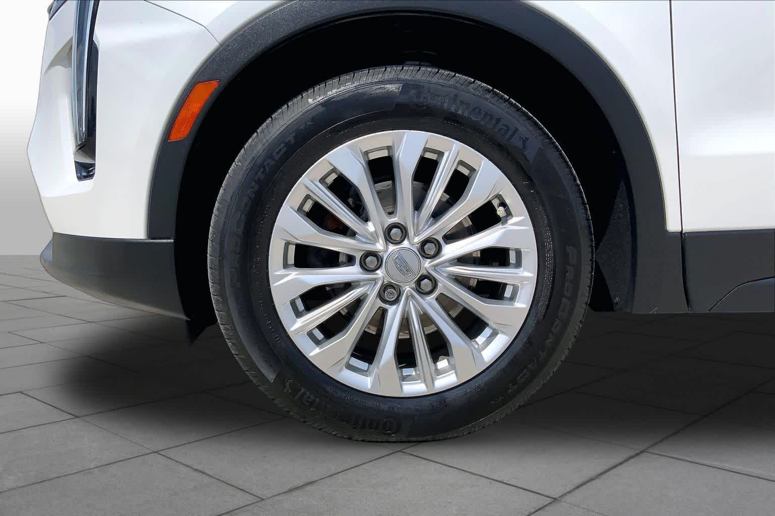 2024 Cadillac XT4 FWD Luxury Crystal White Tricoat at Davis Chevrolet