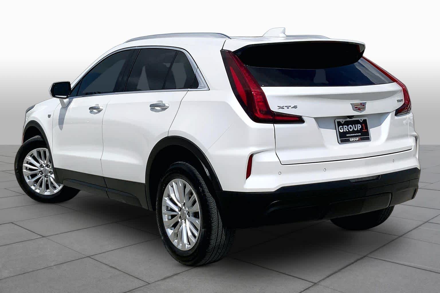 2024 Cadillac XT4 FWD Luxury Crystal White Tricoat at Davis Chevrolet