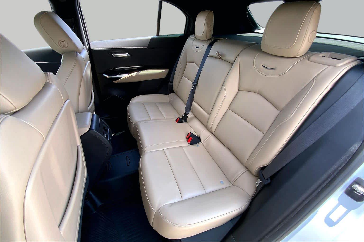 2024 Cadillac XT4 FWD Luxury Crystal White Tricoat at Davis Chevrolet
