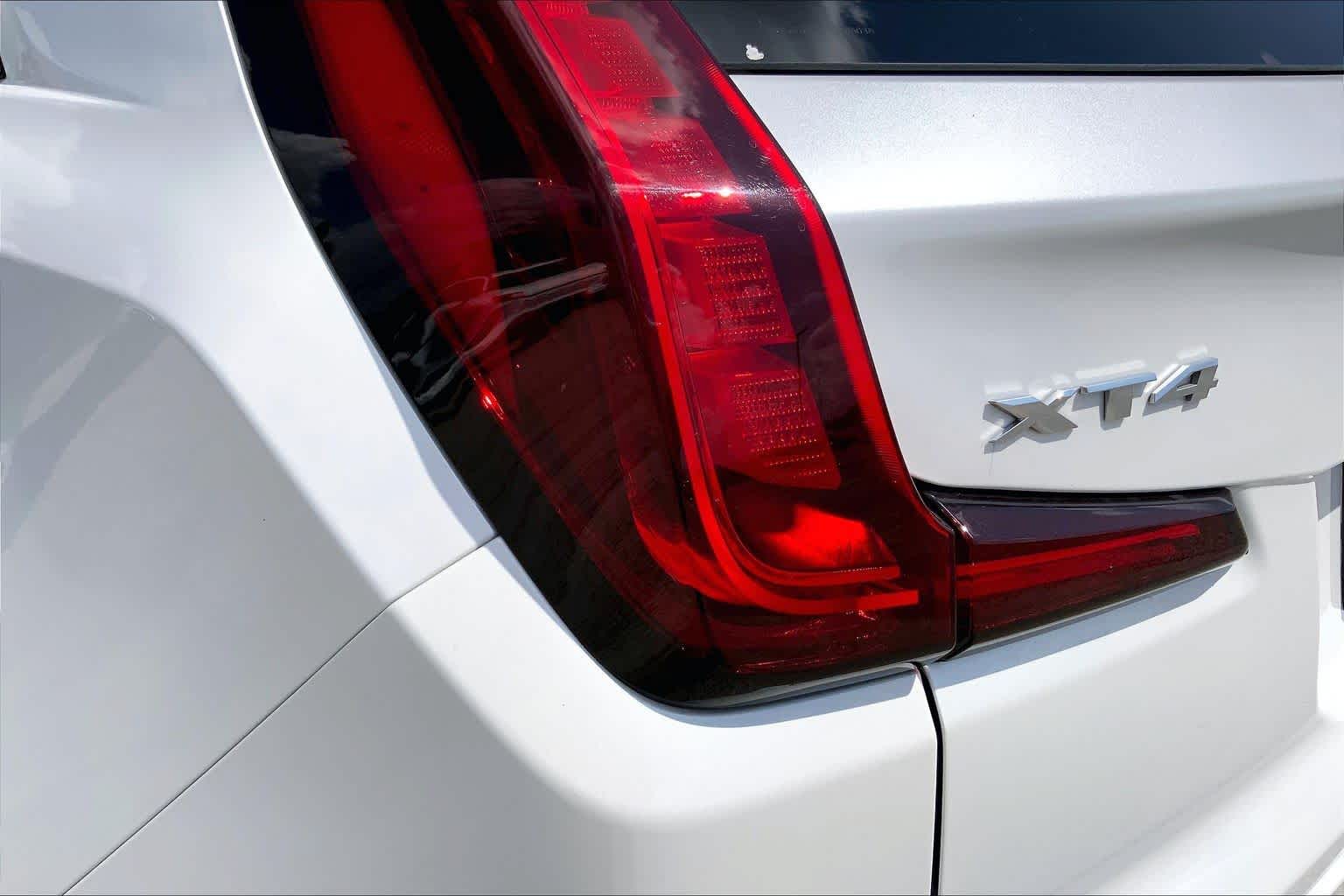 2024 Cadillac XT4 FWD Luxury Crystal White Tricoat at Davis Chevrolet