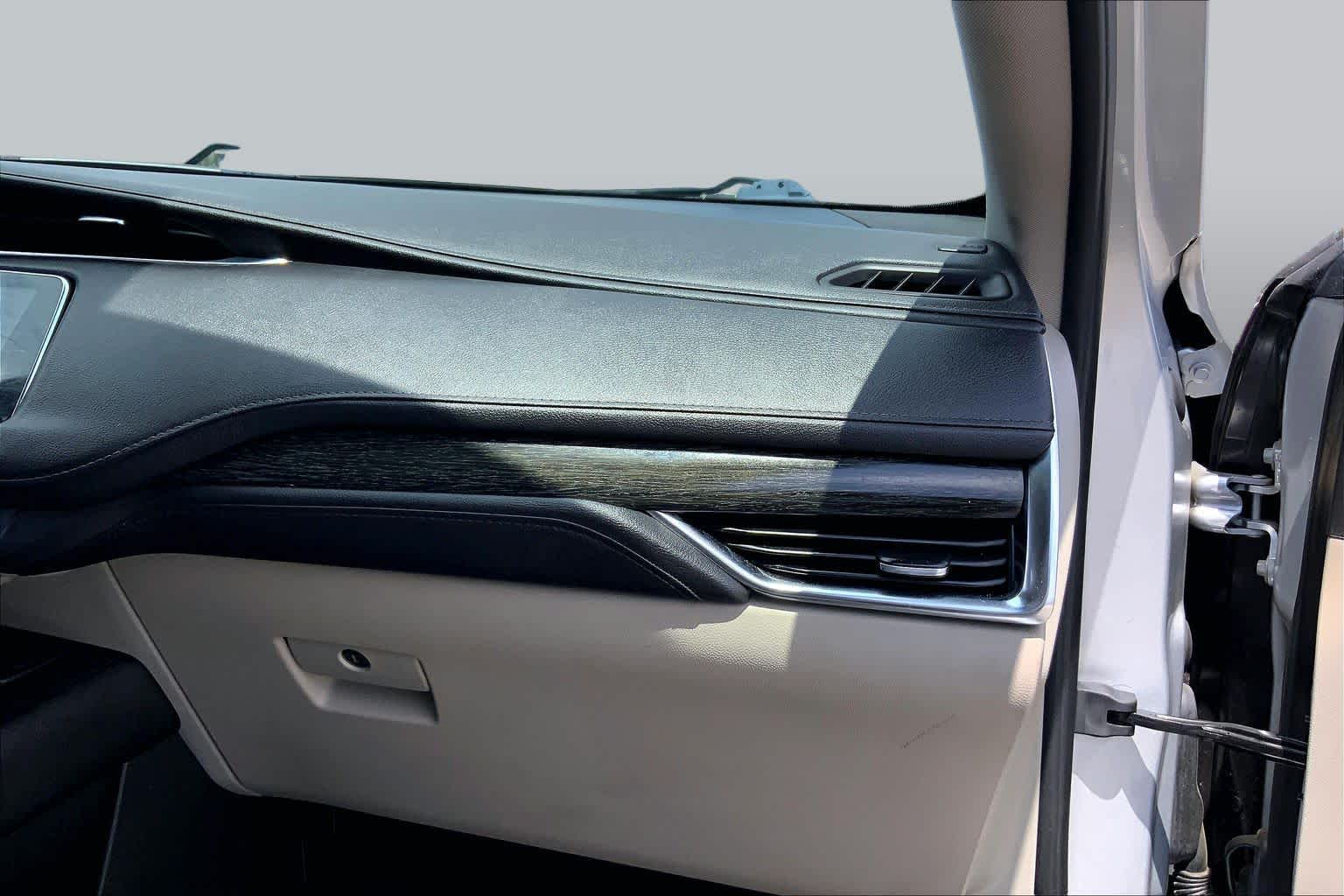 2022 Cadillac XT4 AWD Premium Luxury Radiant Silver Metallic at Lexus Southwest Houston