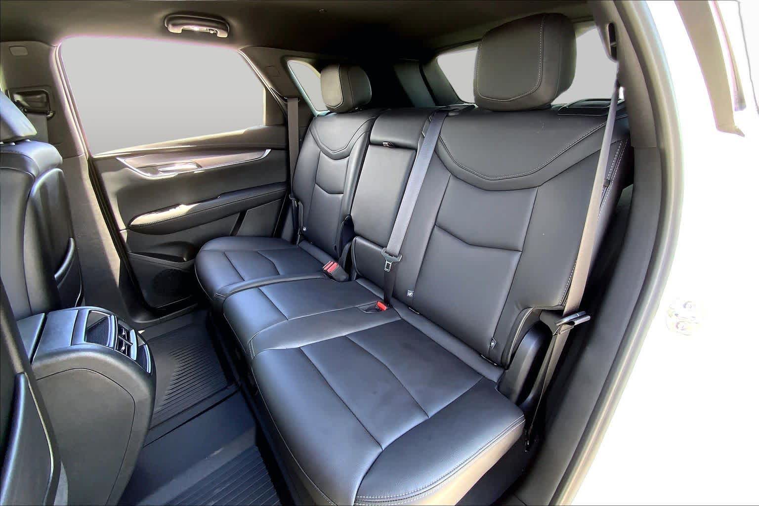 2025 Cadillac XT5 FWD Luxury Crystal White Tricoat at AutoNation Chrysler Jeep Dodge Ram Spring