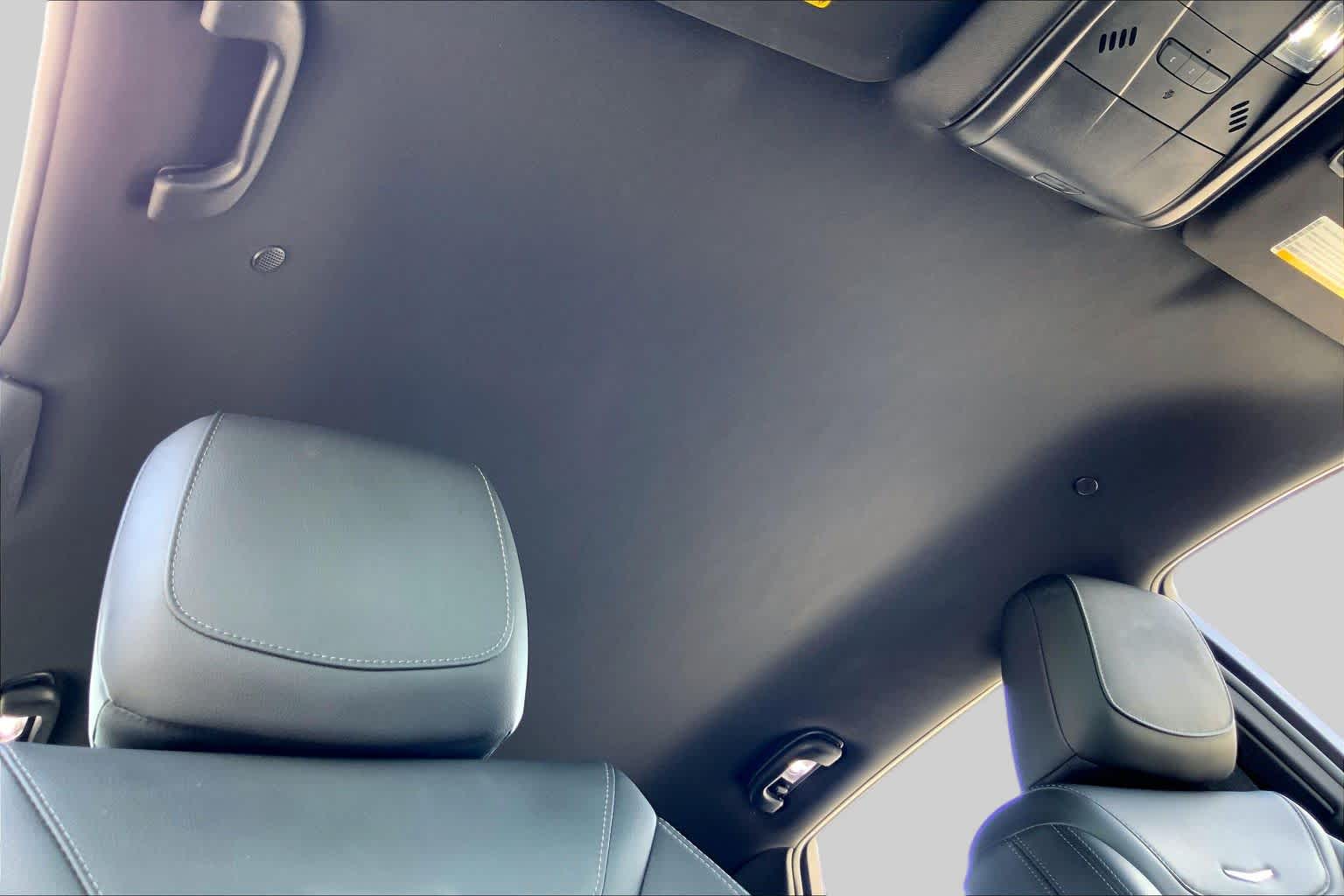 2025 Cadillac XT5 FWD Luxury Crystal White Tricoat at AutoNation Chrysler Jeep Dodge Ram Spring