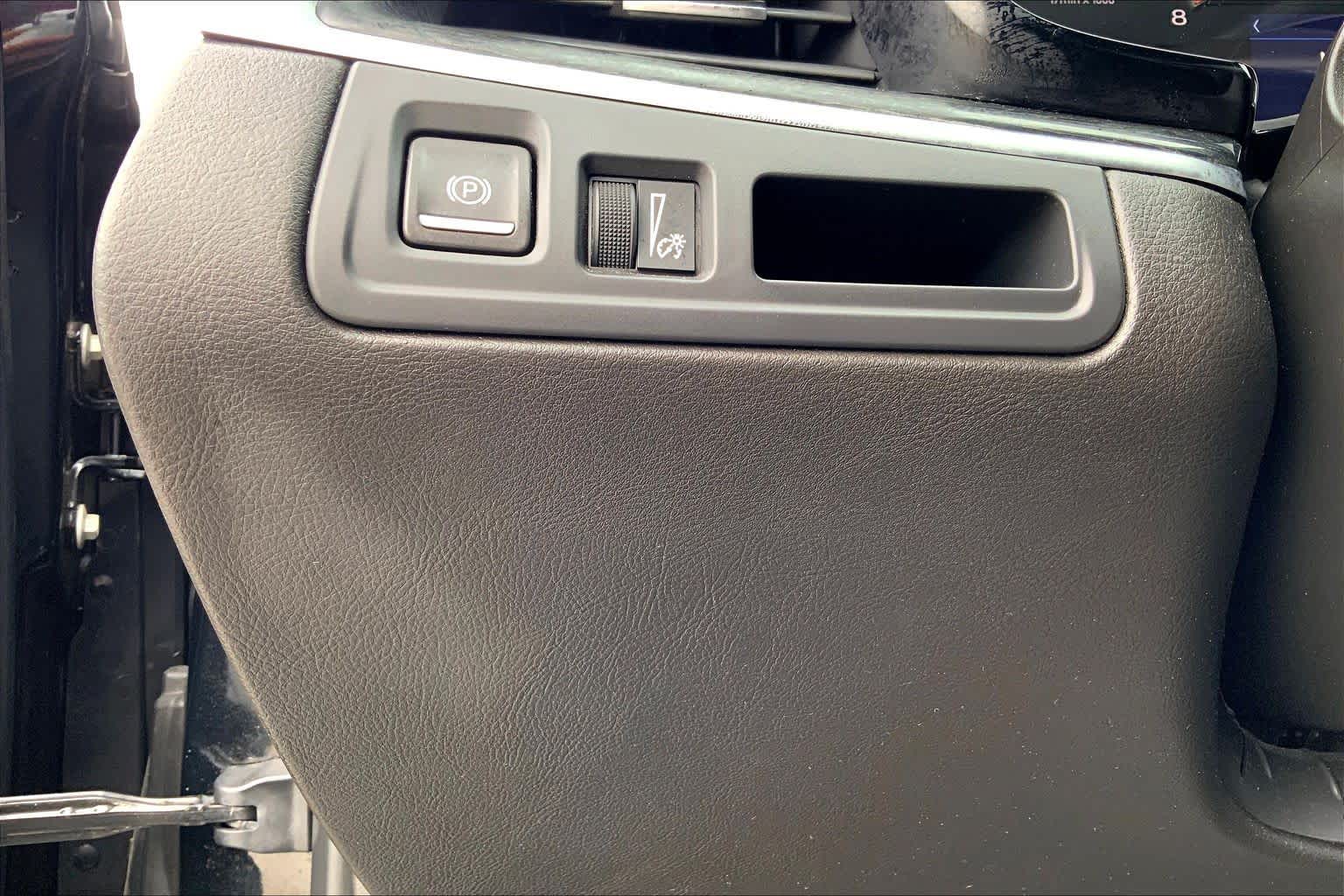 2021 Cadillac XT5 FWD Premium Luxury Stellar Black Metallic at Ron Craft Chevrolet Cadillac
