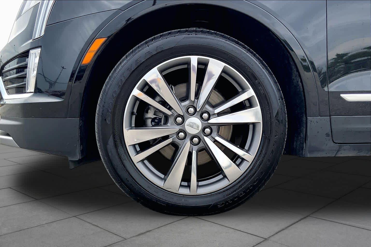 2021 Cadillac XT5 FWD Premium Luxury Stellar Black Metallic at Ron Craft Chevrolet Cadillac