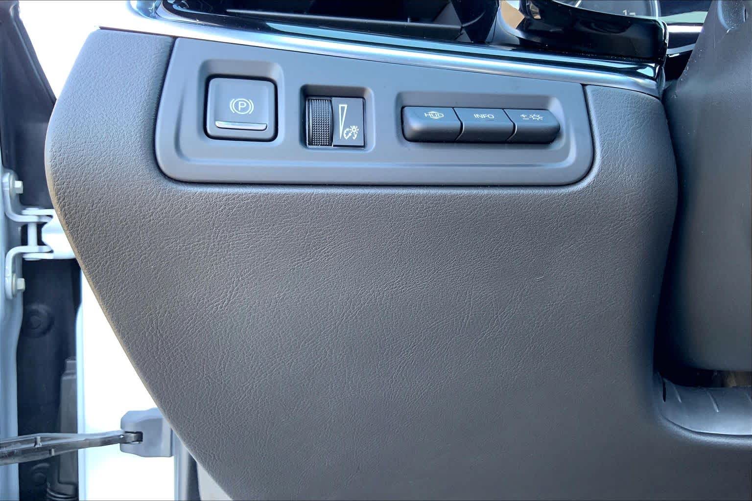 2025 Cadillac XT6 AWD Sport Crystal White Tricoat at Group 1 GMC Buick South