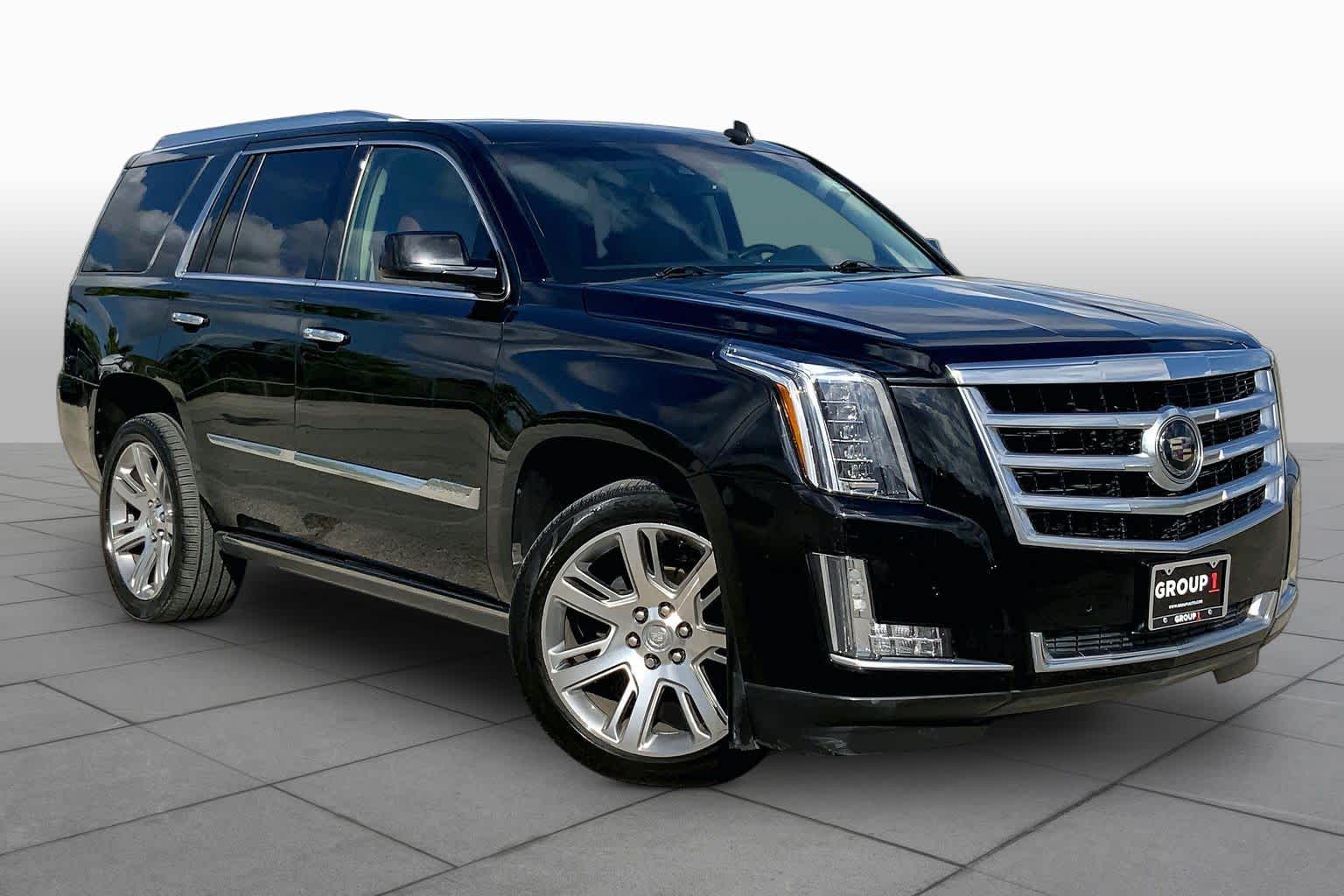 2015 Cadillac Escalade photo 3 of 36