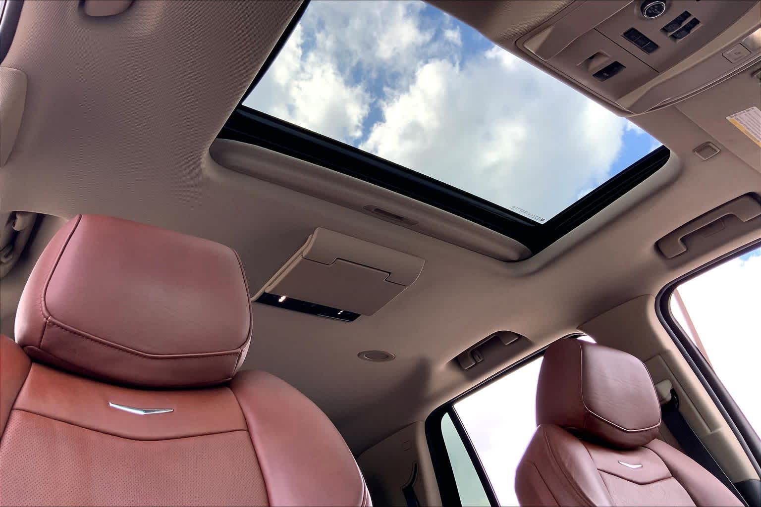 2015 Cadillac Escalade photo 14 of 36