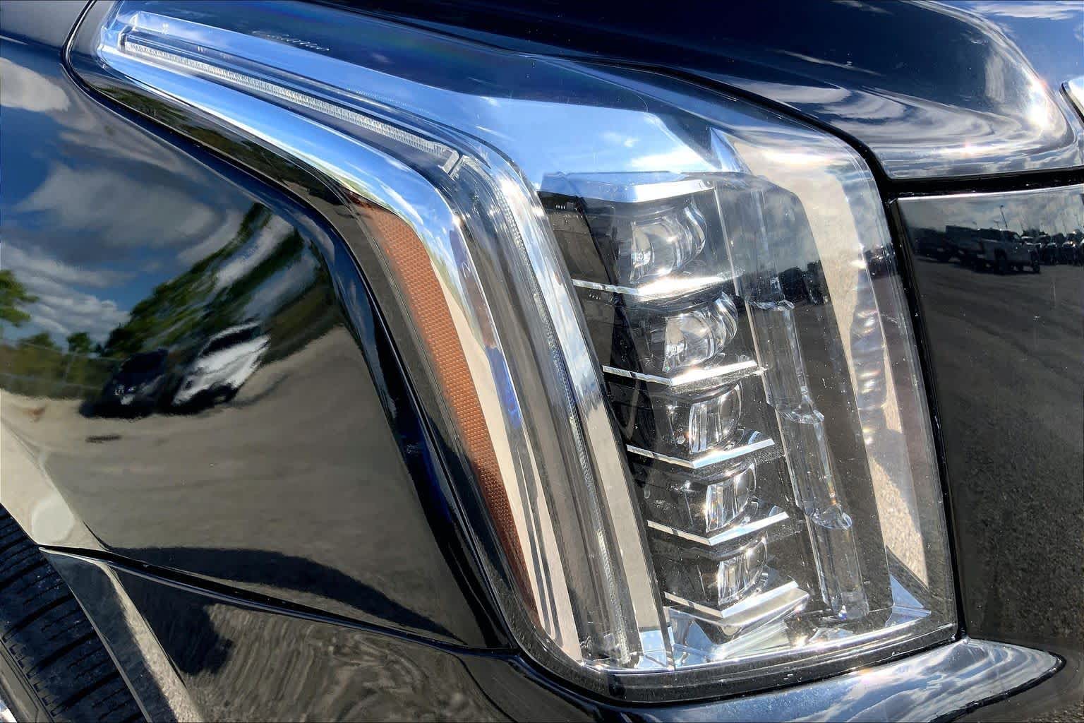 2015 Cadillac Escalade photo 27 of 36