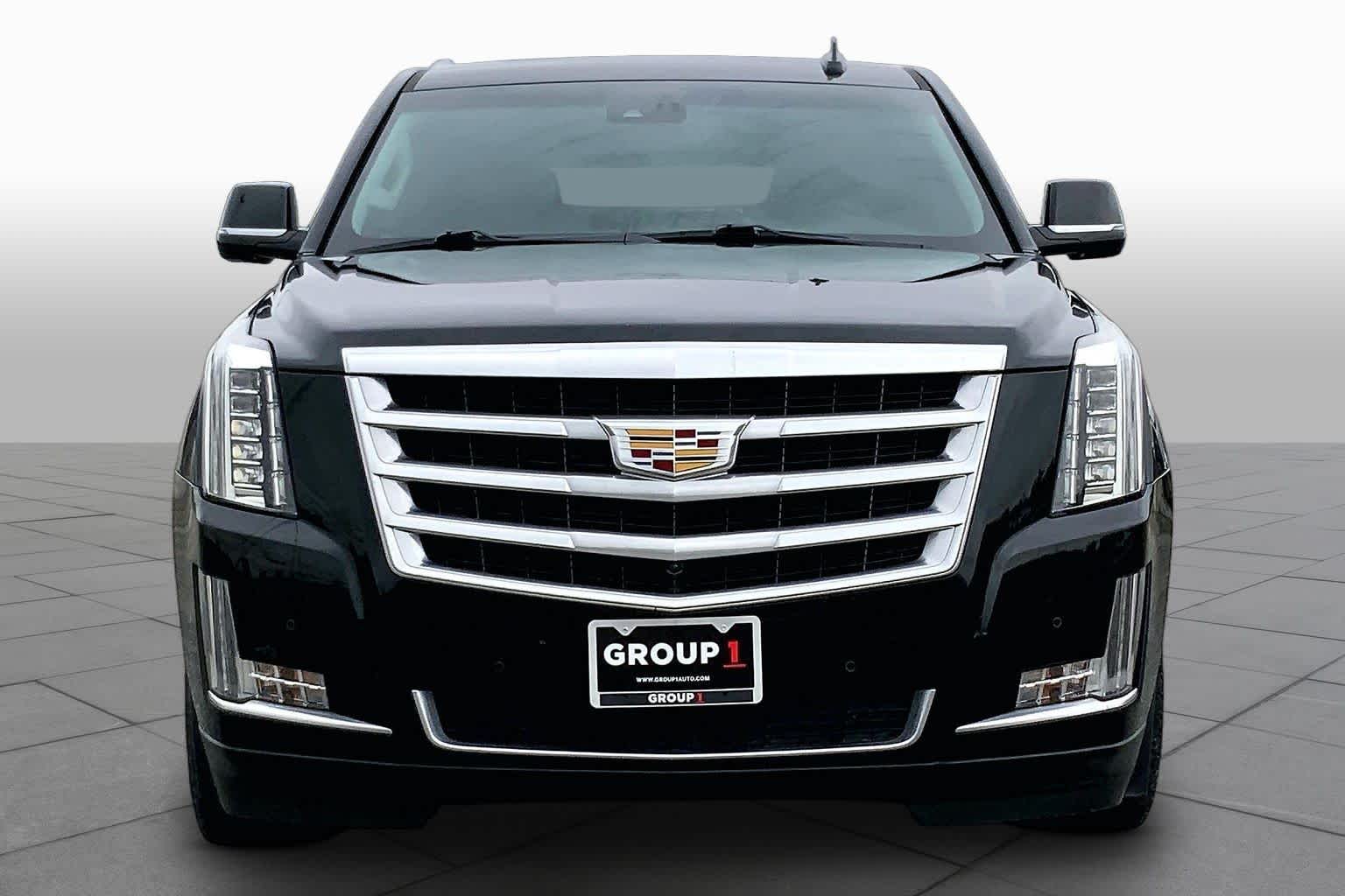 2016 Cadillac Escalade ESV Luxury Collection - 3