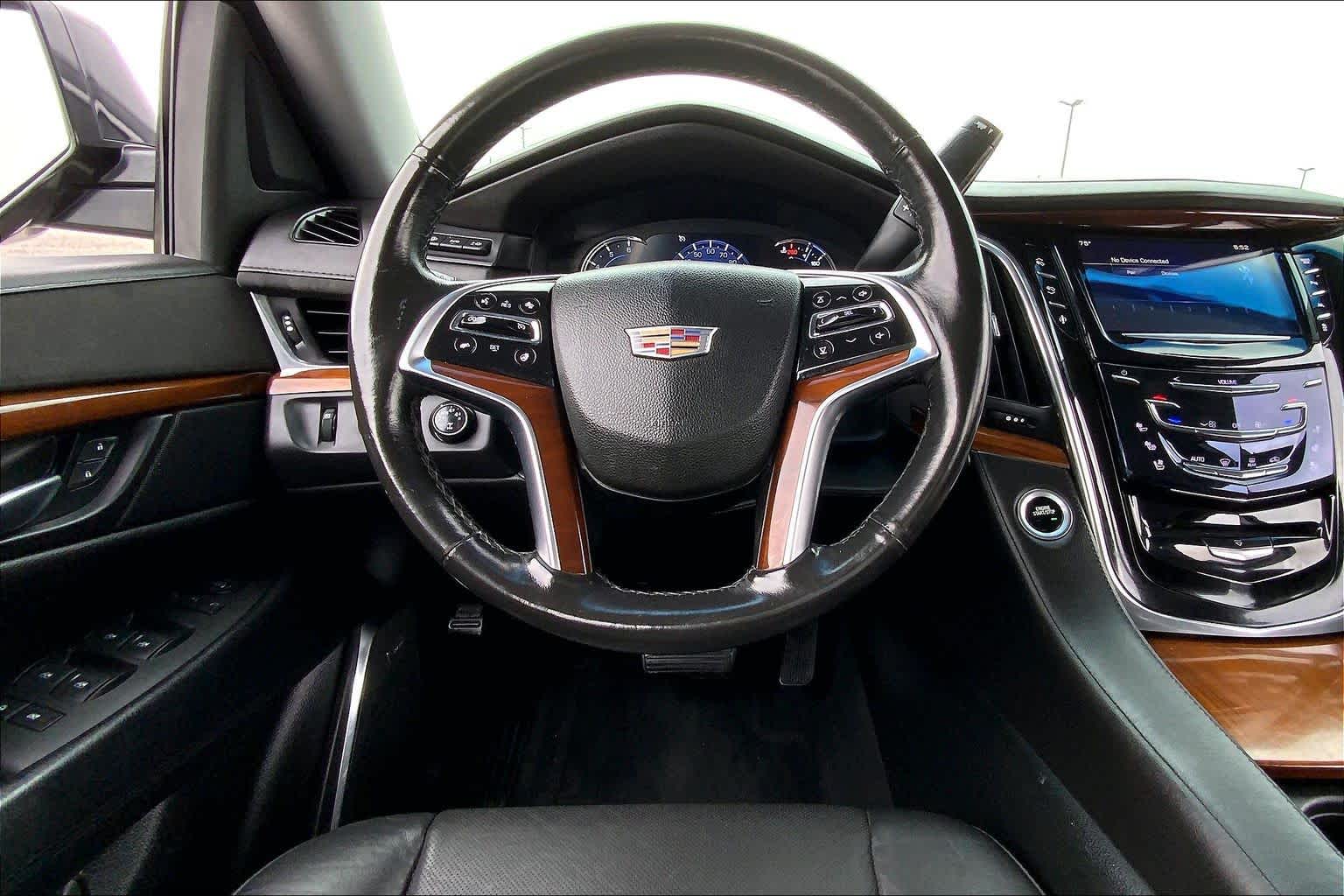 2016 Cadillac Escalade ESV Luxury Collection - 5