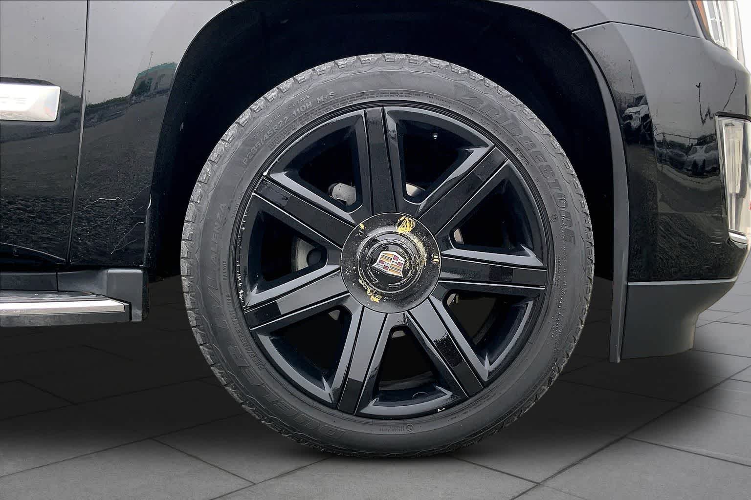 2016 Cadillac Escalade ESV Luxury Collection - 10