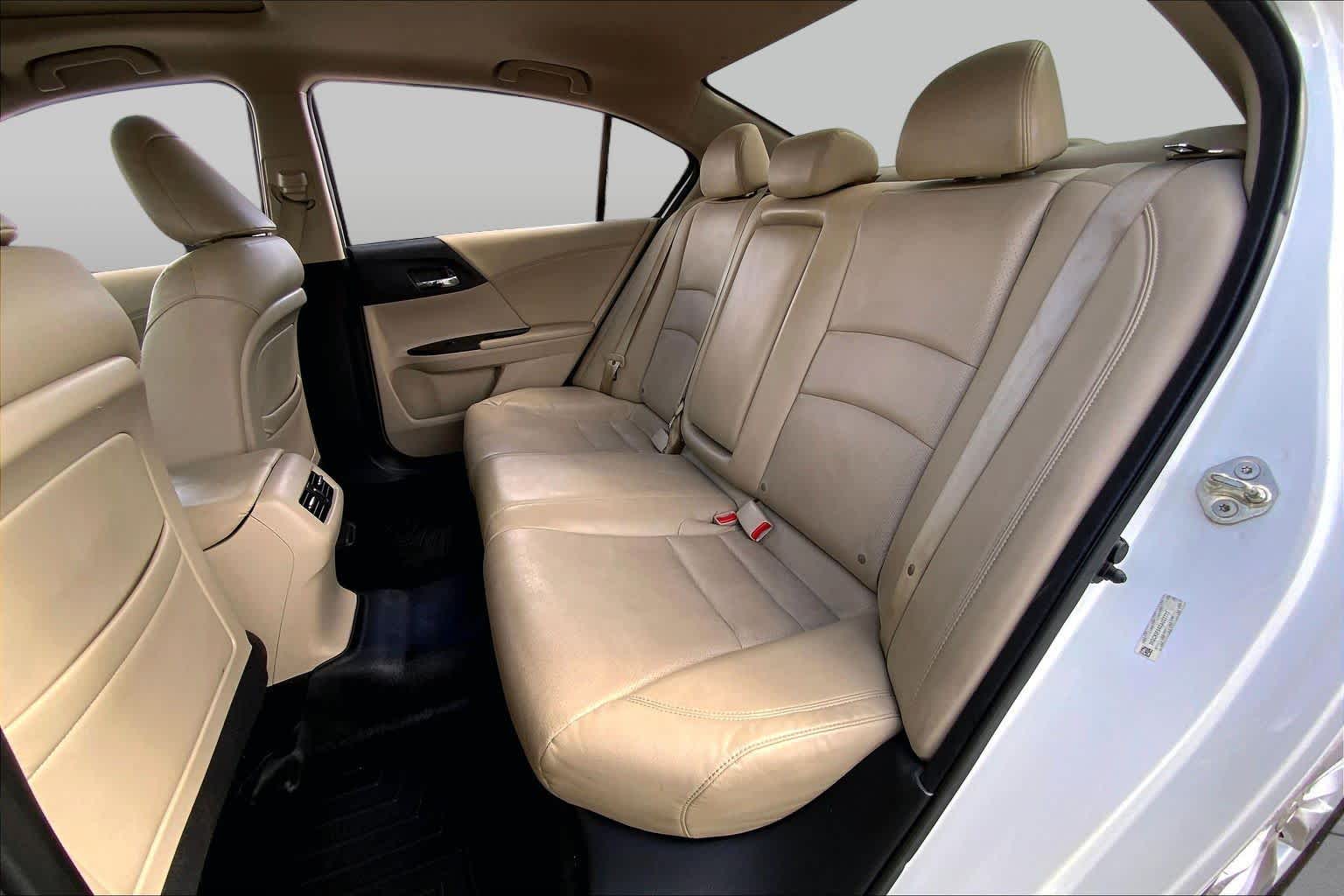 2013 Honda Accord photo 20 of 36