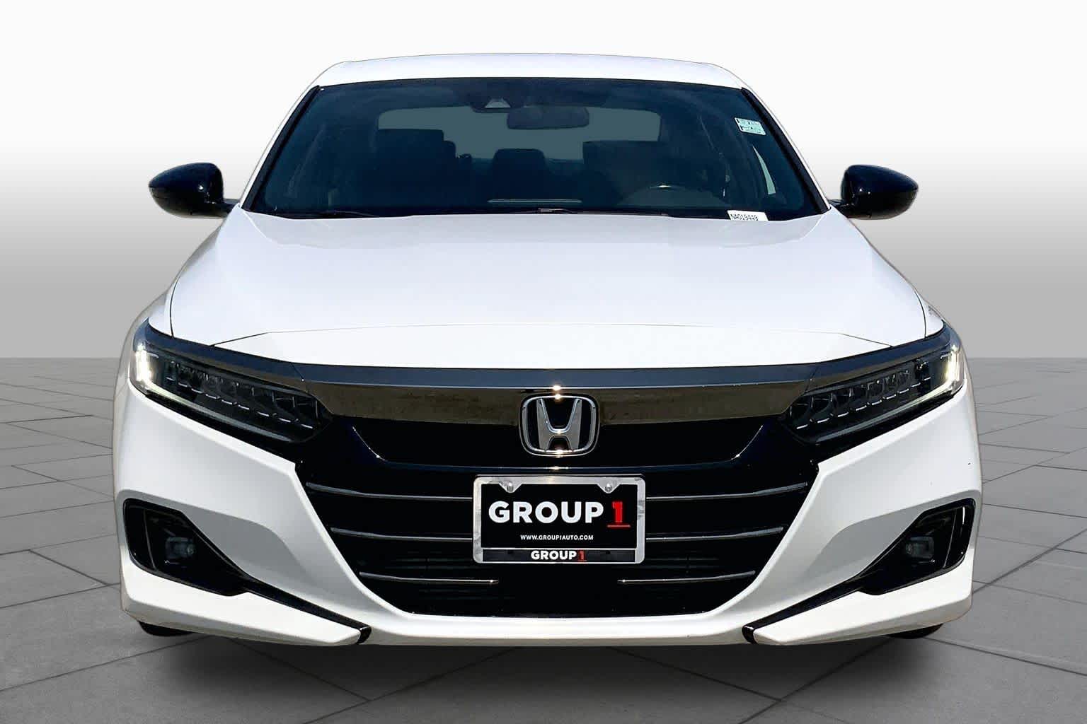 2022 Honda Accord photo 4 of 36