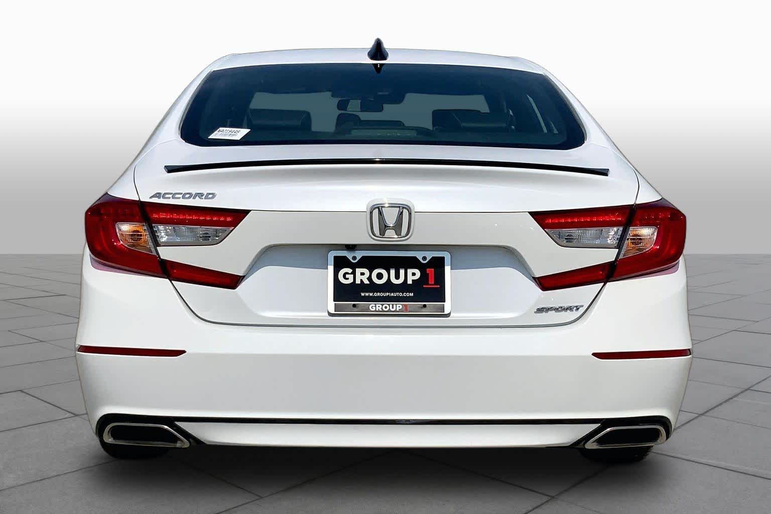 2022 Honda Accord photo 5 of 36