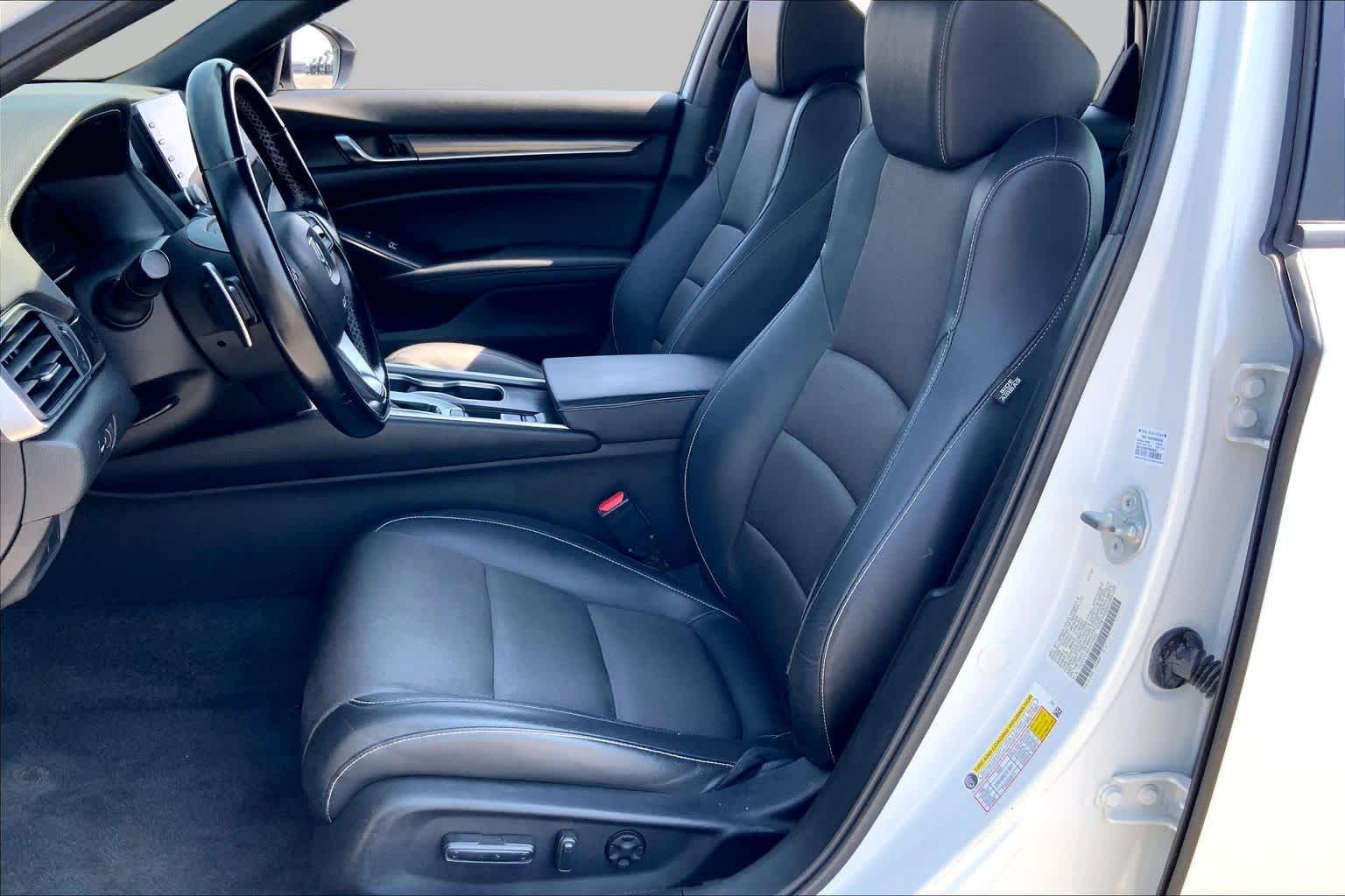 2022 Honda Accord photo 8 of 36
