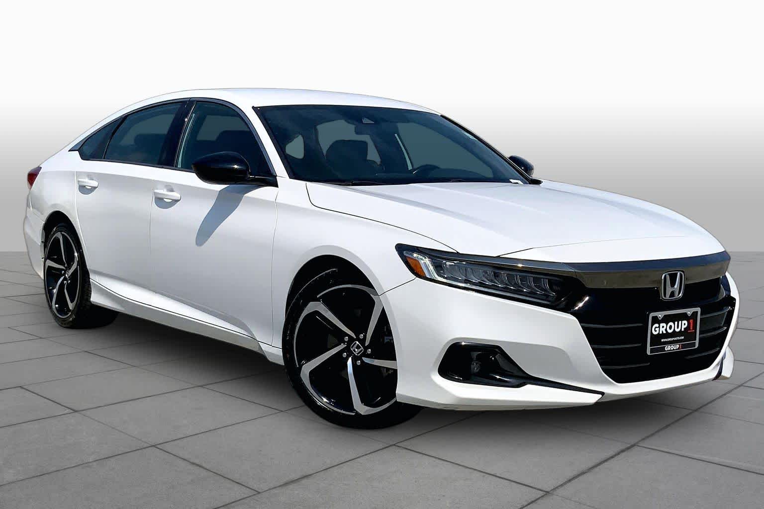 2022 Honda Accord photo 3 of 36