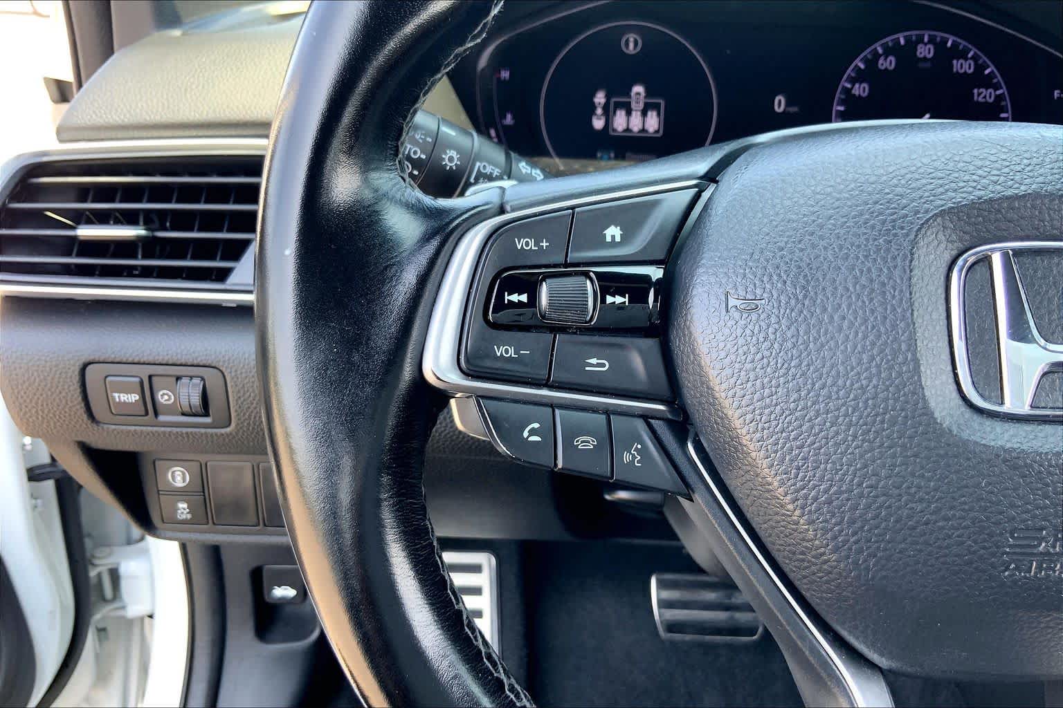 2022 Honda Accord photo 23 of 36