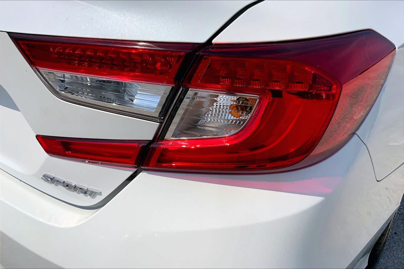 2022 Honda Accord photo 30 of 36