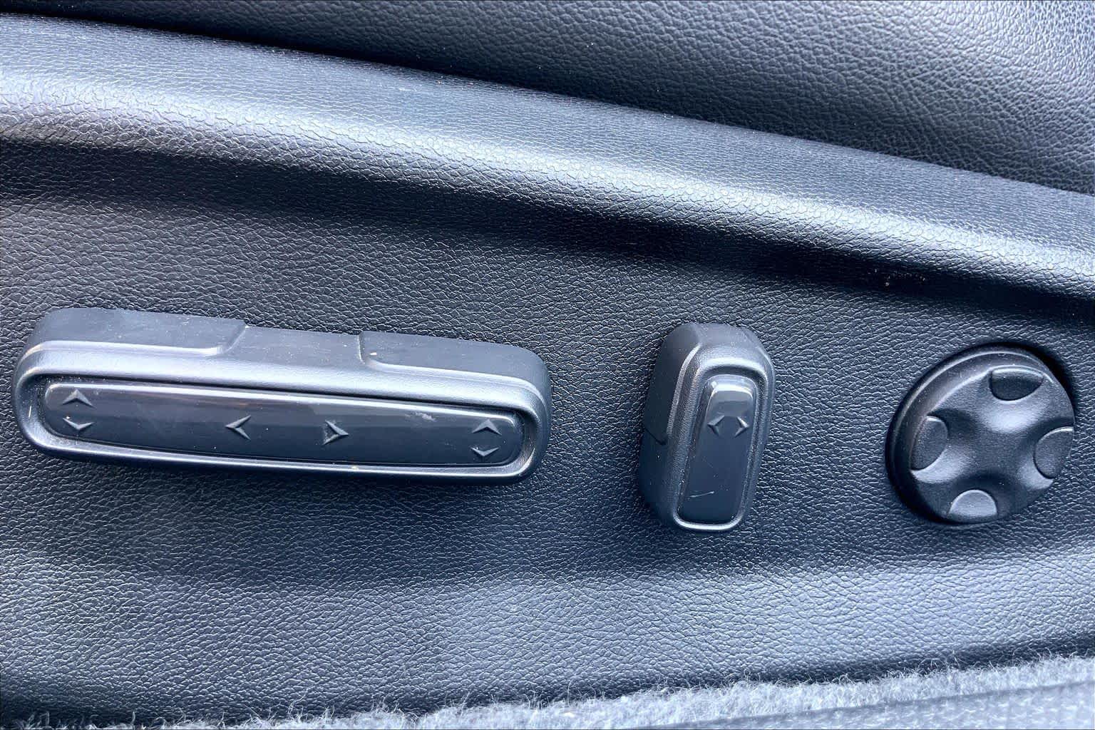 2022 Honda Accord photo 34 of 36