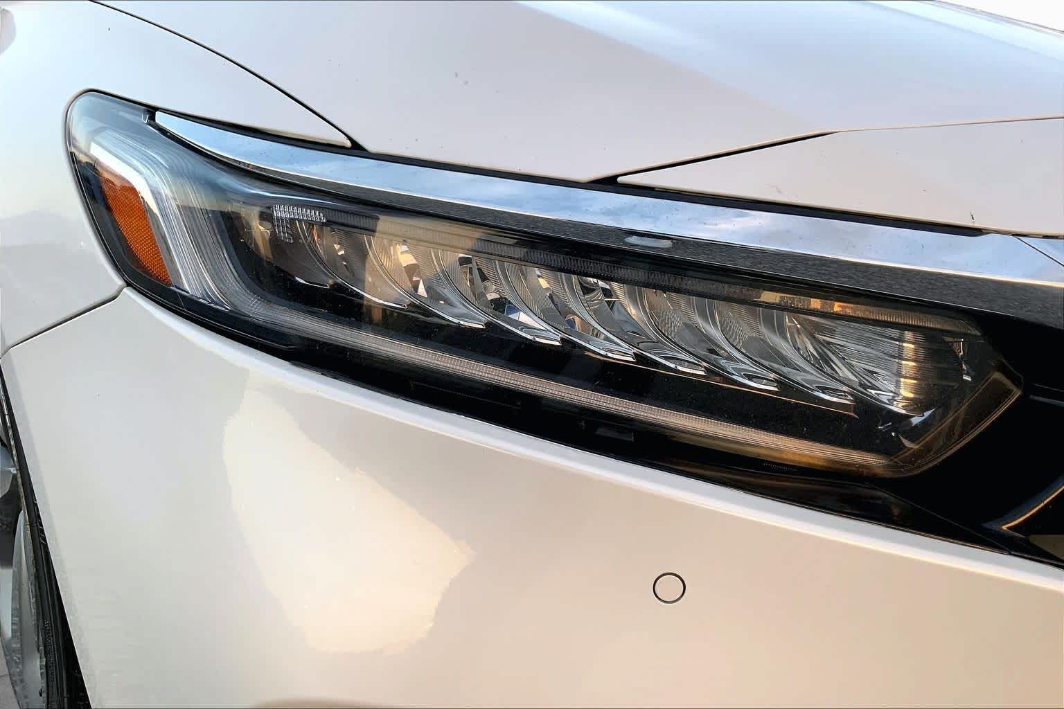 2018 Honda Accord Sedan photo 27 of 36