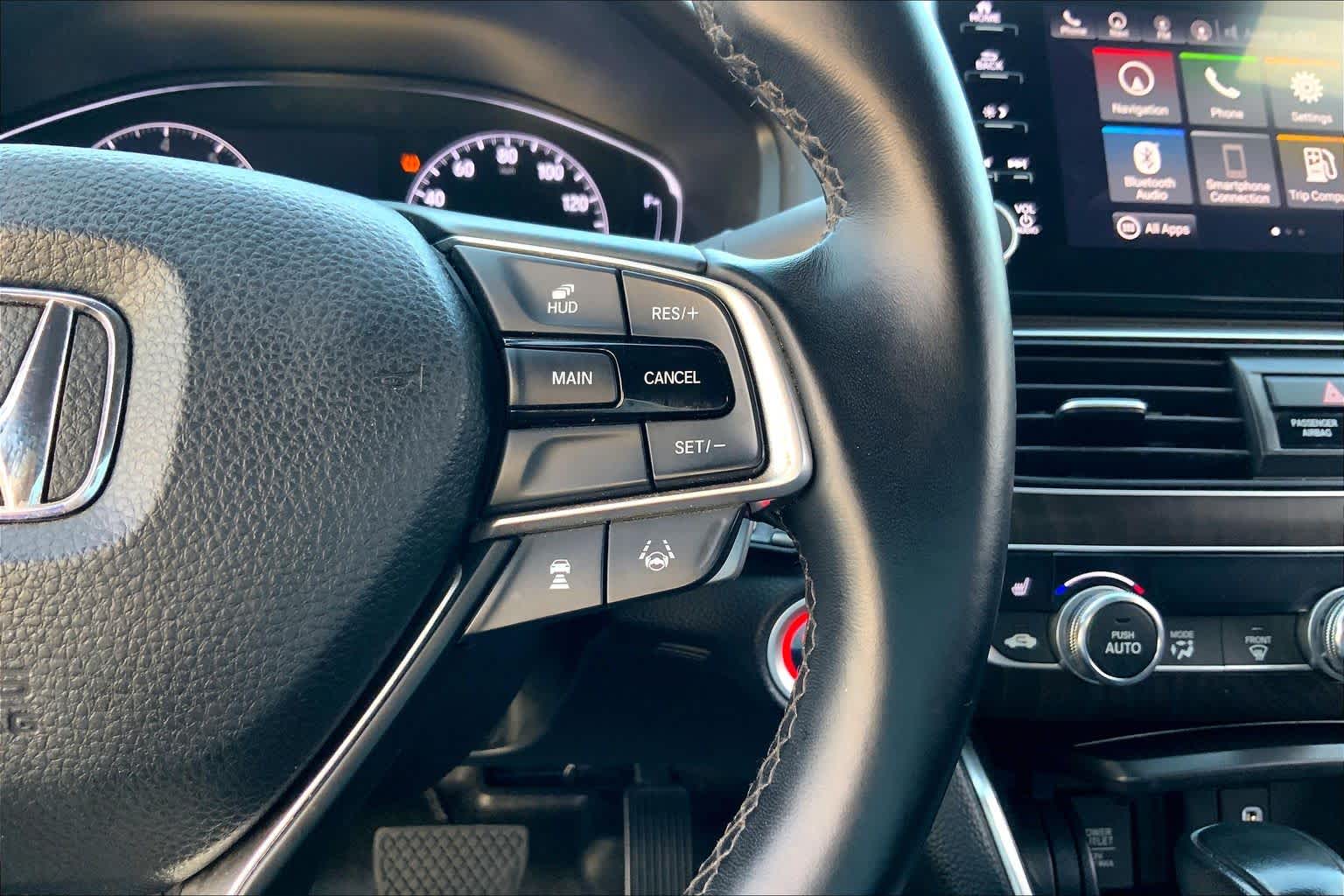 2018 Honda Accord Sedan photo 24 of 36