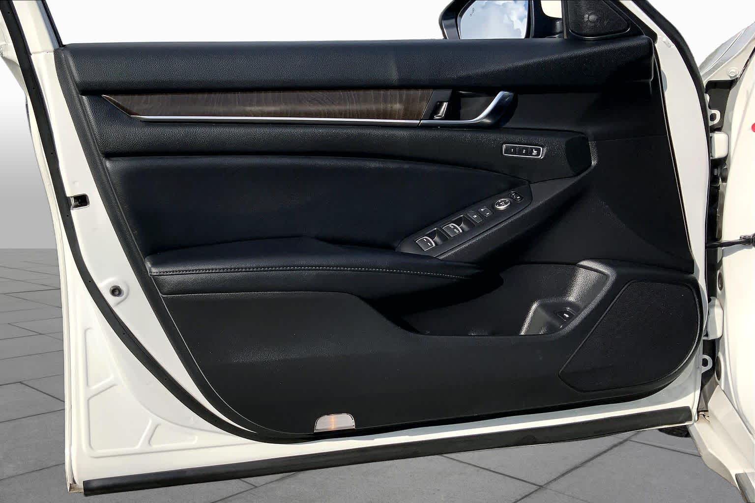 2021 Honda Accord Sedan Touring Platinum White Pearl at Beck & Masten Kia