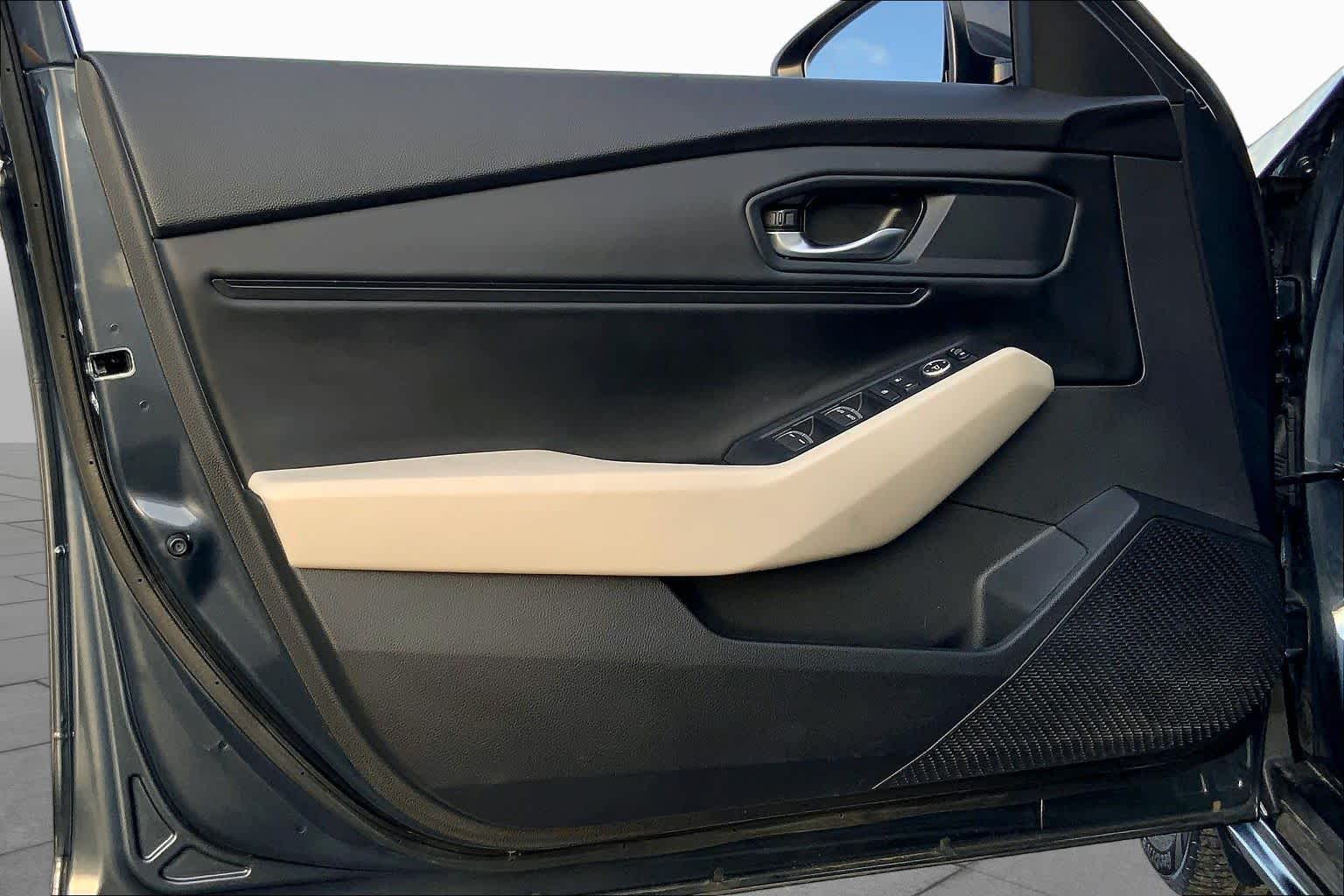 2024 Honda Accord photo 21 of 35