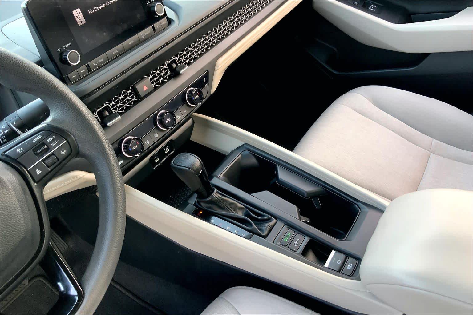 2024 Honda Accord photo 16 of 35