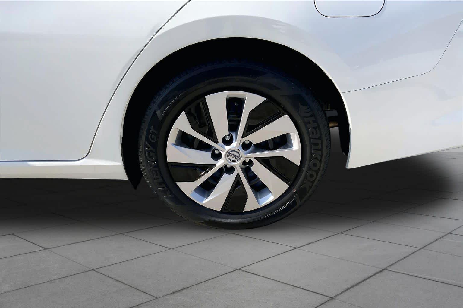 2024 Nissan Altima 2.5 S Glacier White at Auto Boutique Texas