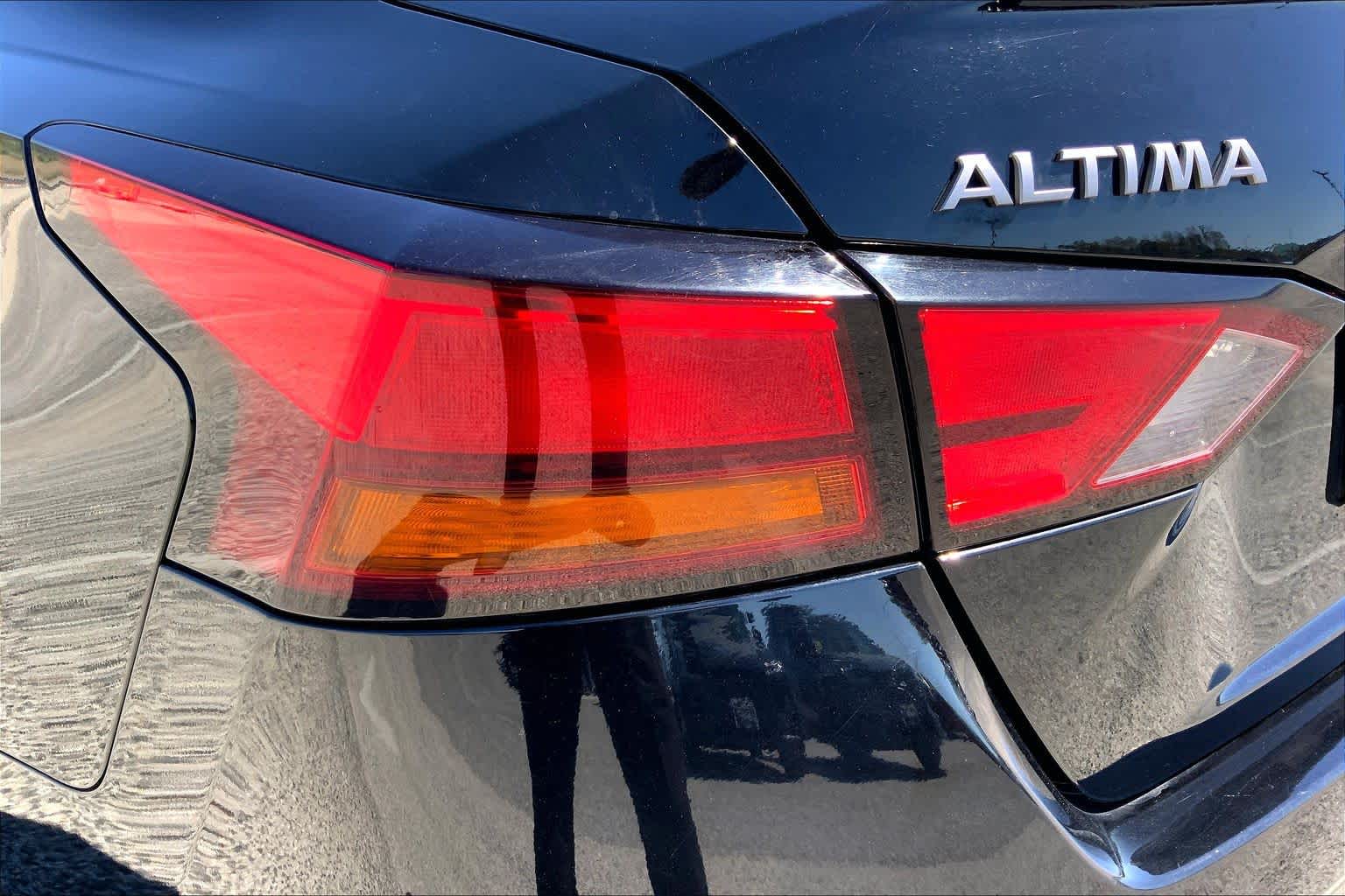 2024 Nissan Altima 2.5 SV Super Black at Beck & Masten Kia