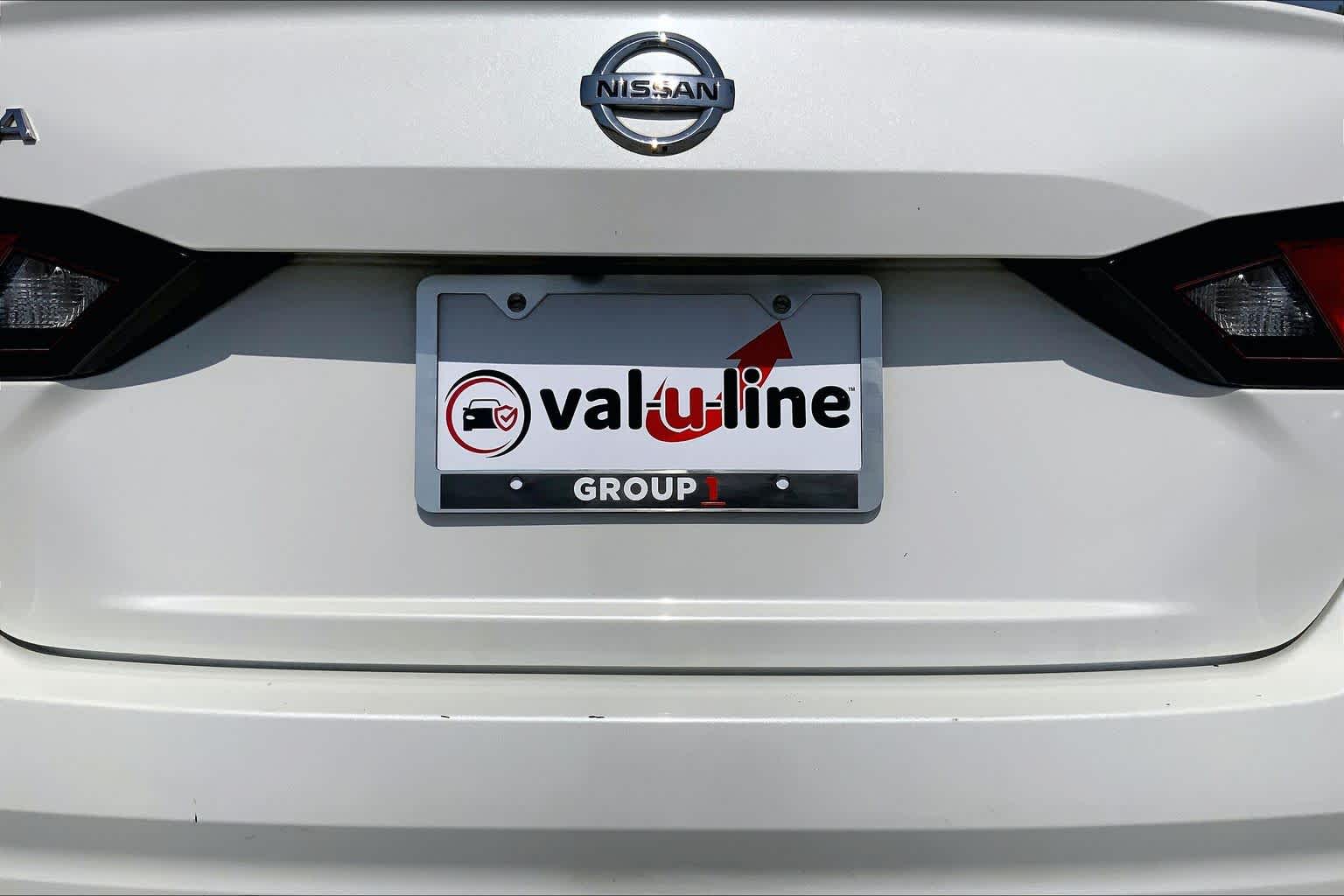2019 Nissan Altima 2.5 SL Pearl White Tricoat at Sterling McCall Nissan