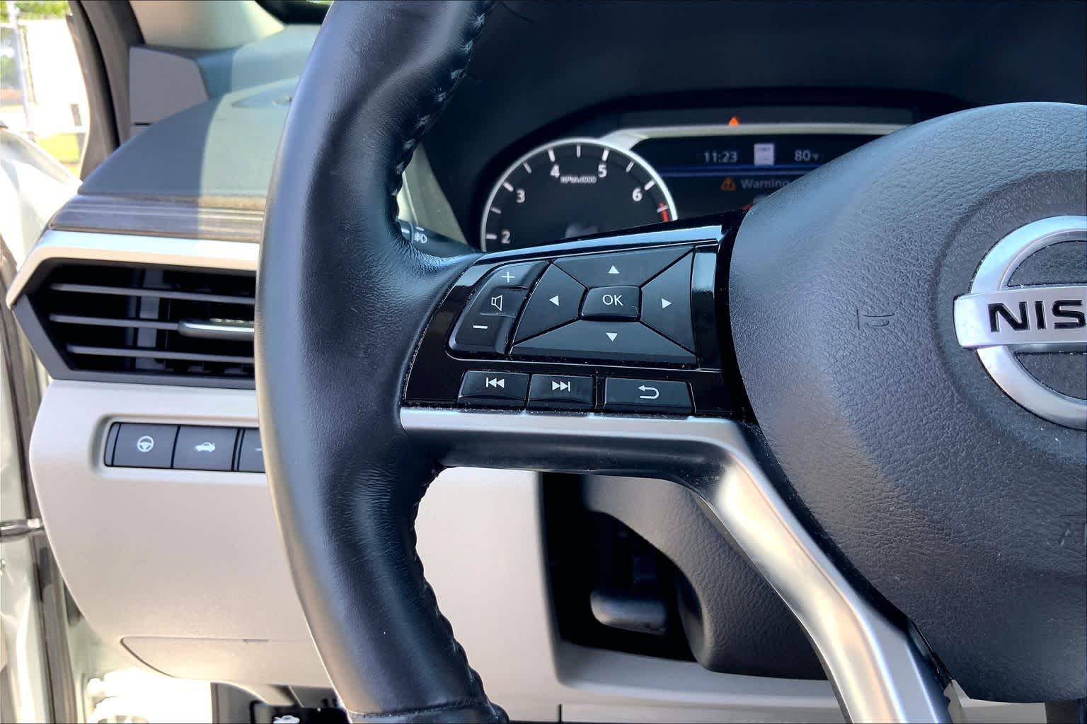 2019 Nissan Altima 2.5 SL Pearl White Tricoat at Sterling McCall Nissan