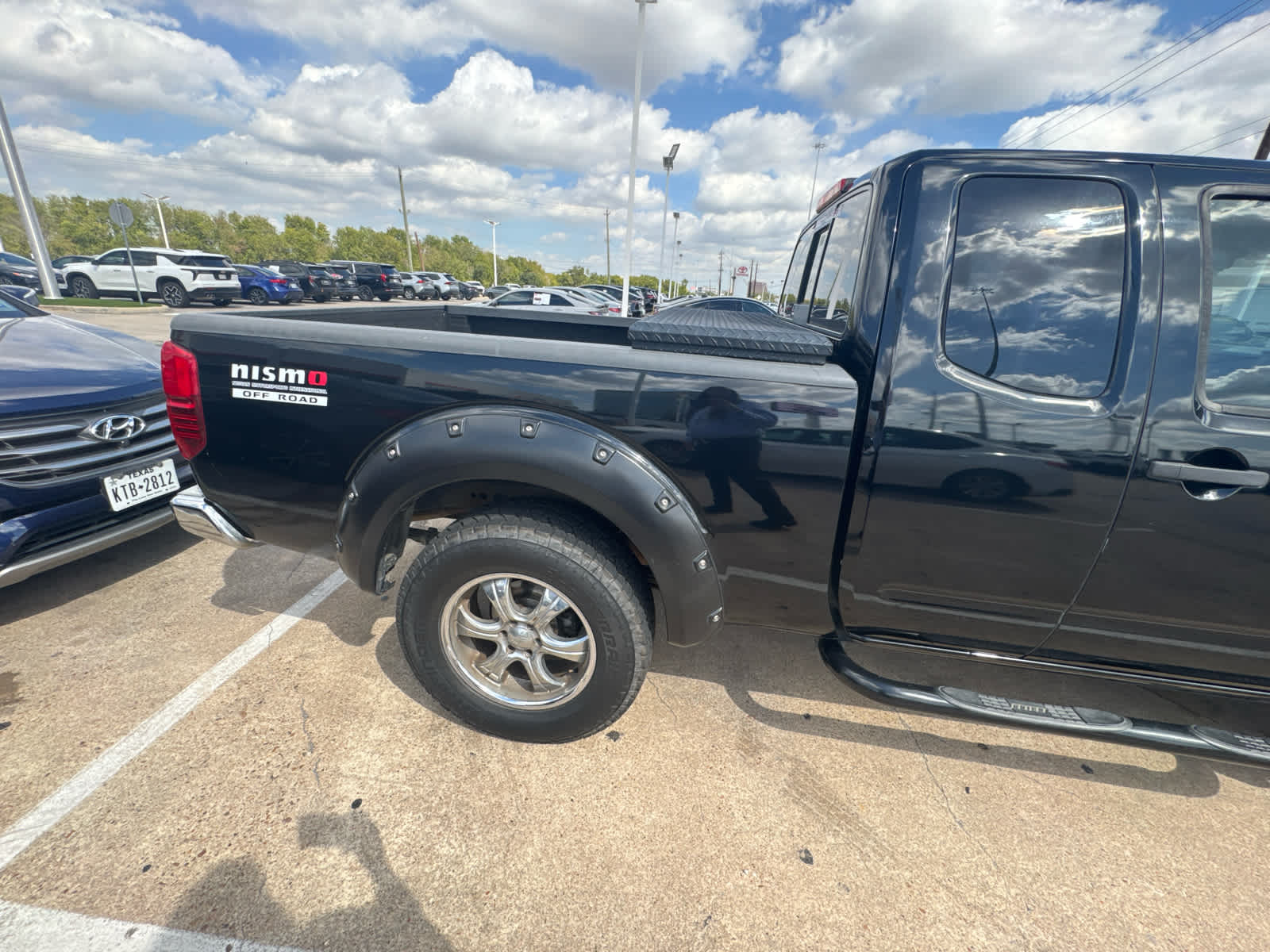 2005 Nissan Frontier photo 7 of 11