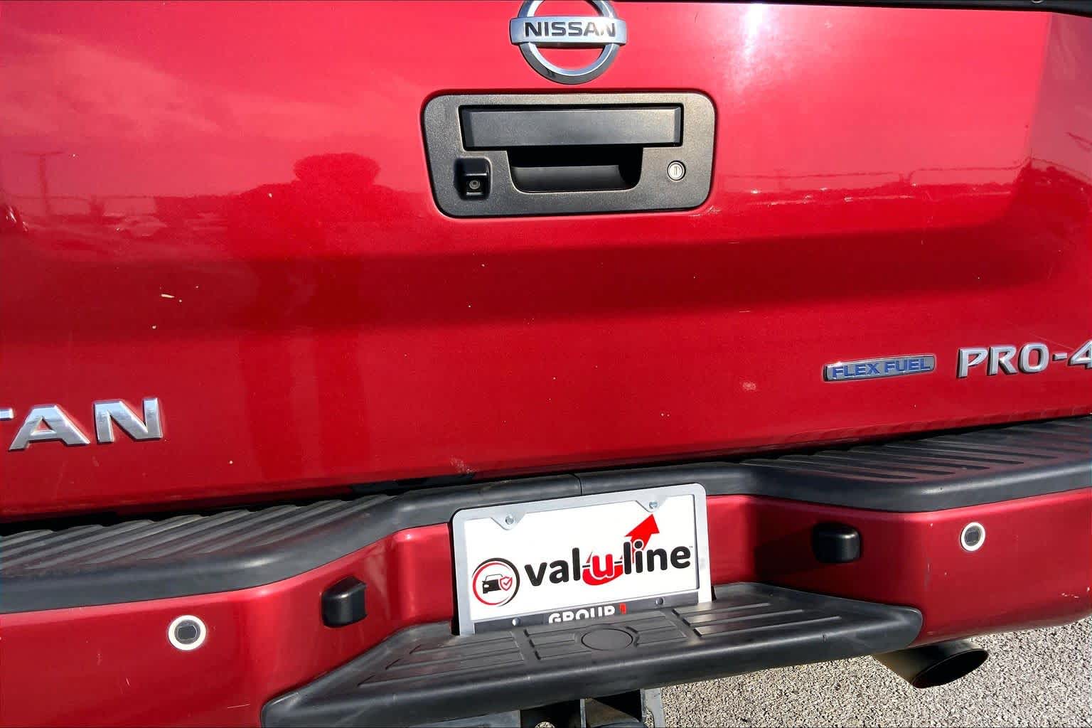 2015 Nissan Titan PRO-4X - 9